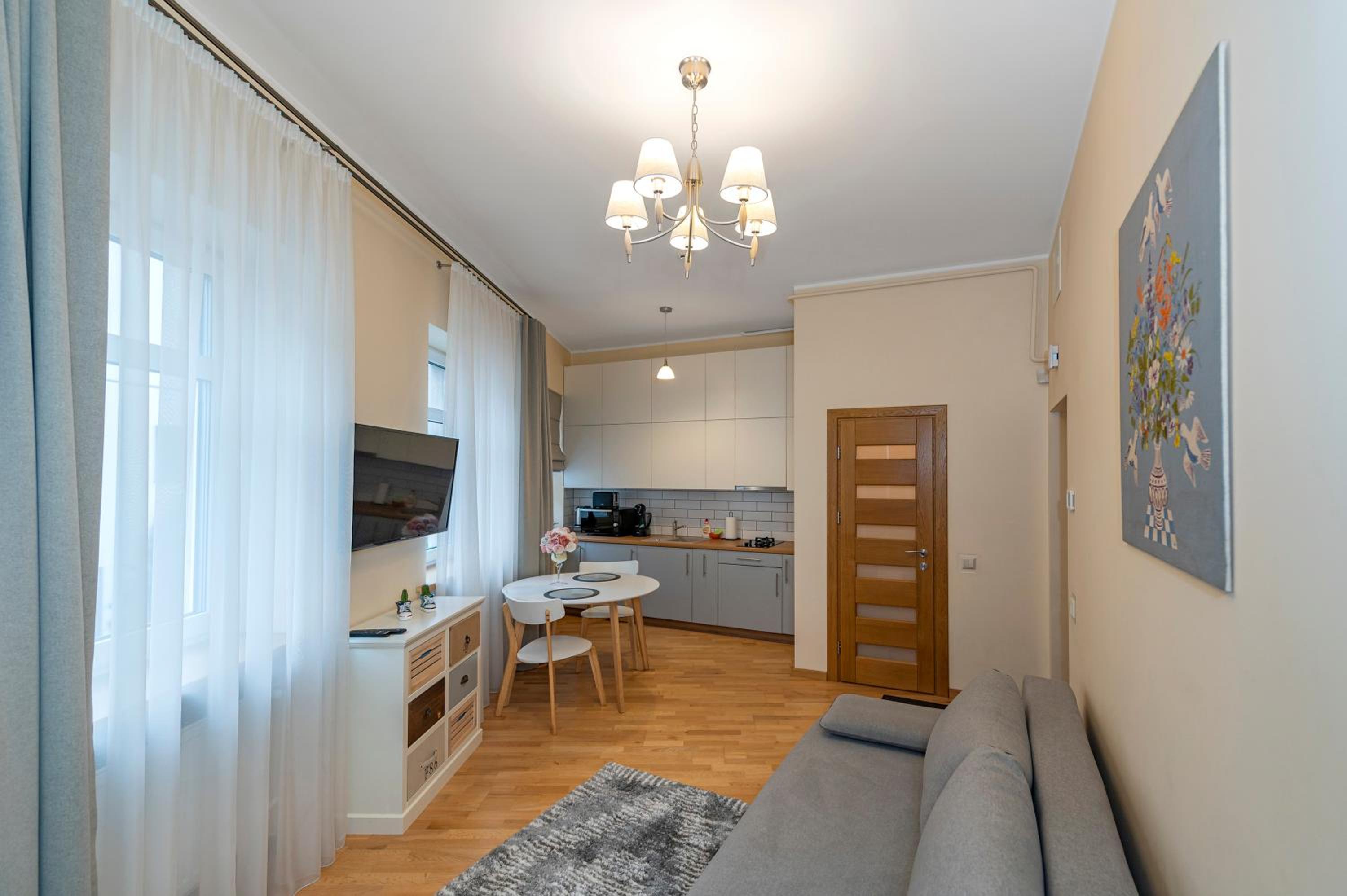 Comfortable old town studio apartment by Polo Apartments view 5