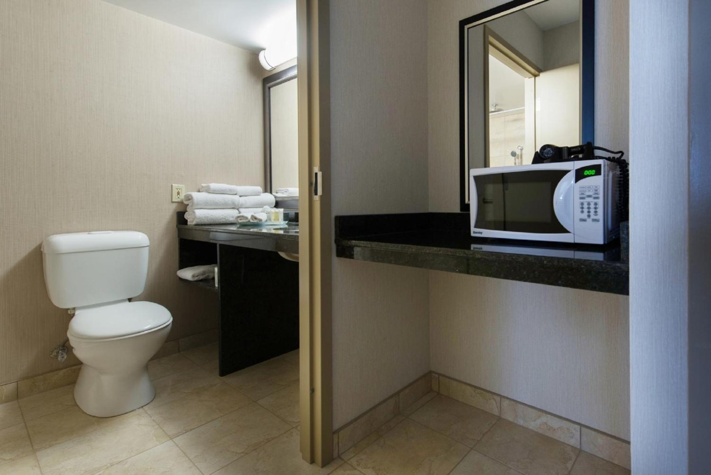 Thunder Bay Vacations - Superior Inn Hotel and Conference Centre Thunder Bay - Property Image 15