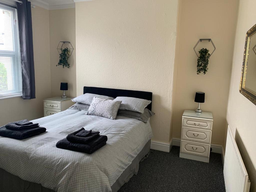 RUDGRAVE SQUARE WALLASEY