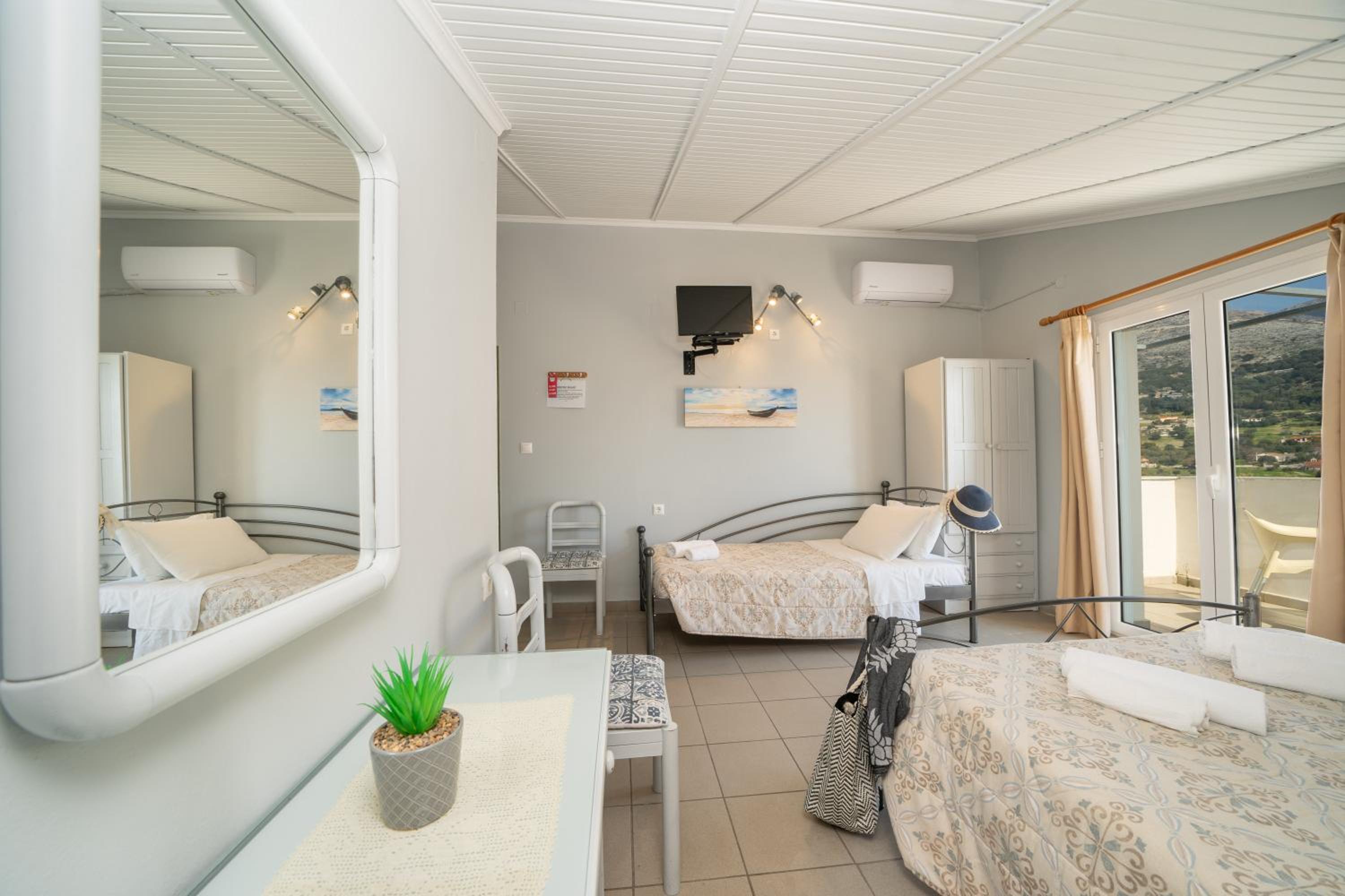 Minas Apartments