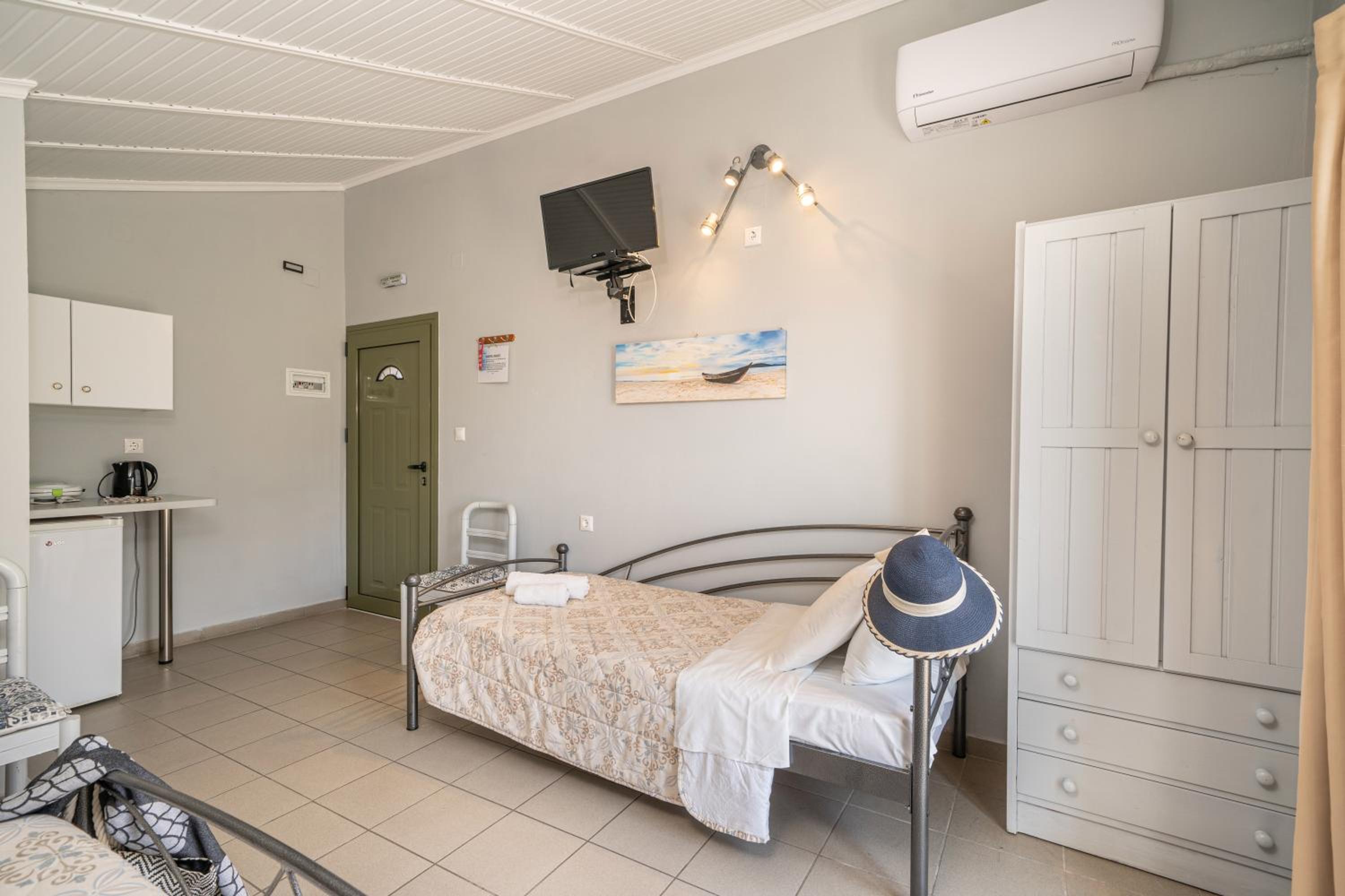 Minas Apartments