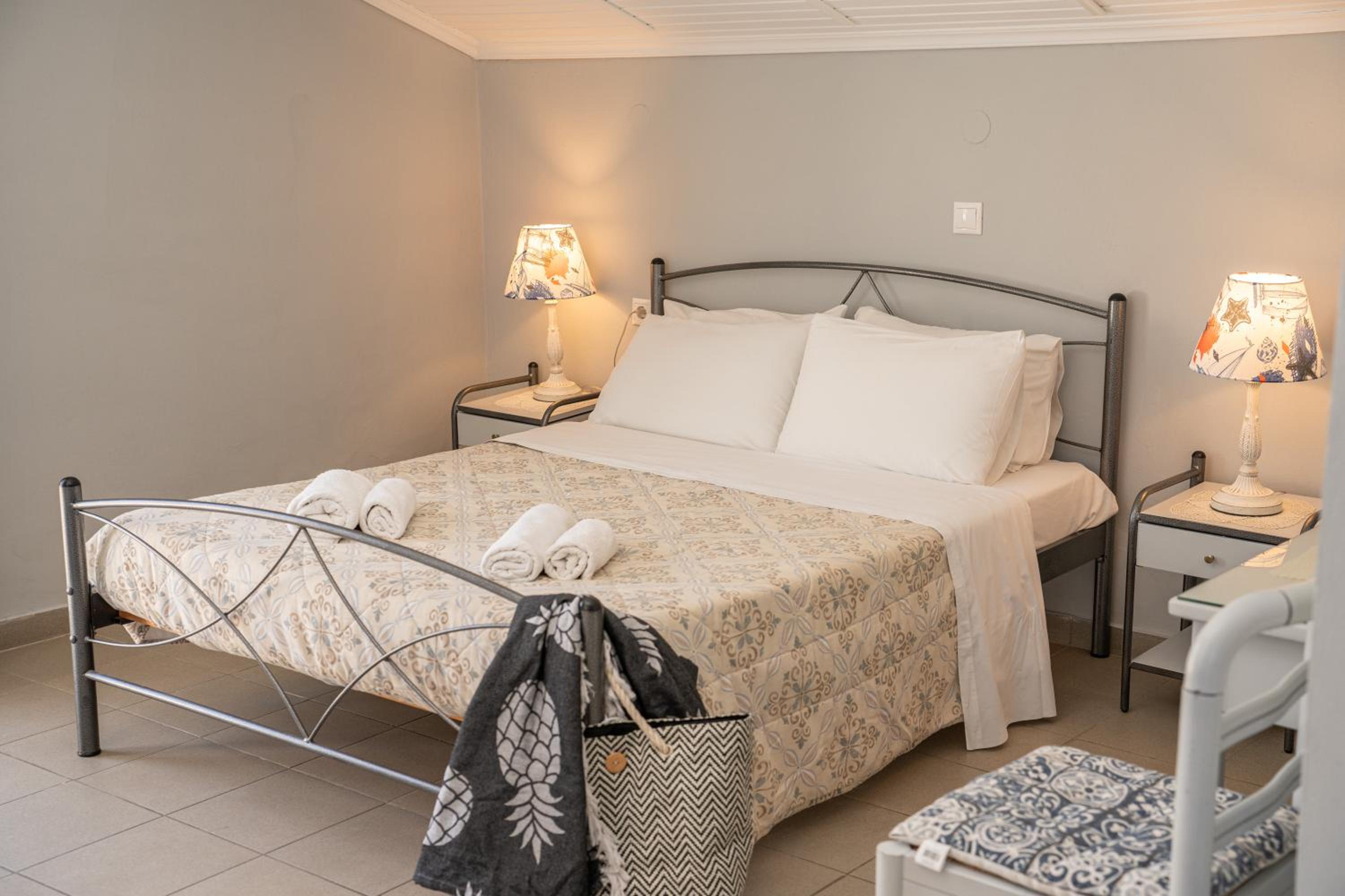 Minas Apartments