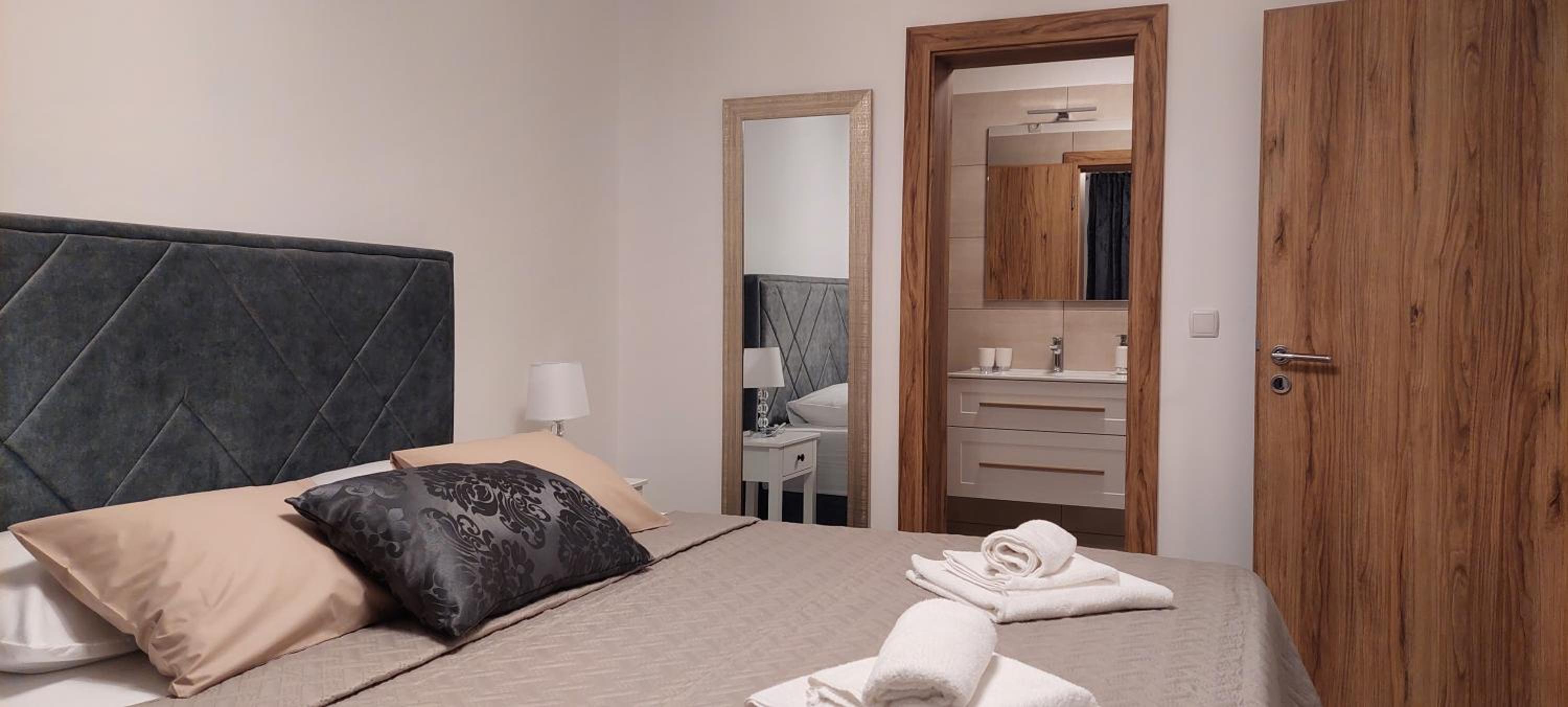 Holiday apartments Cecilija