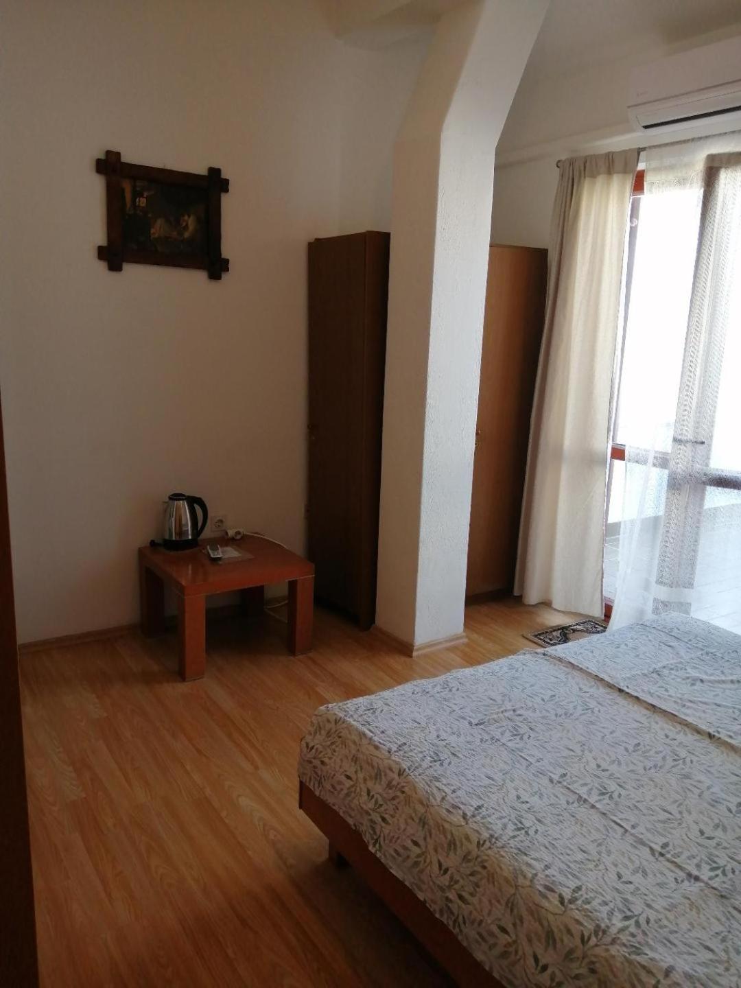 Maribela Apartments