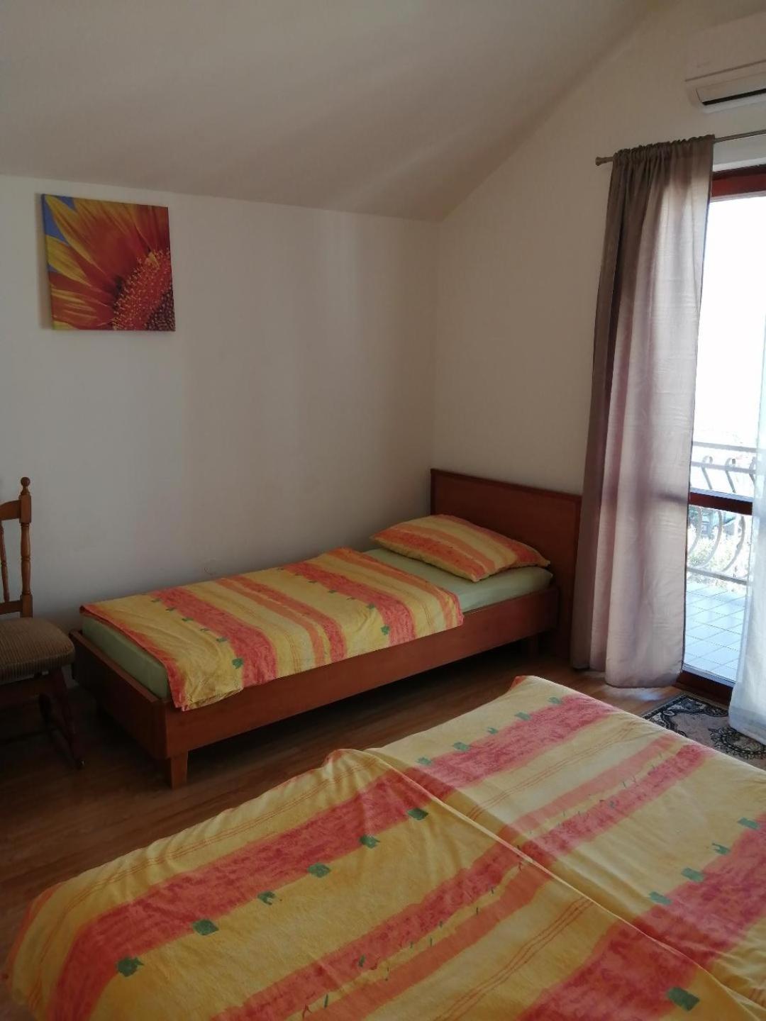 Maribela Apartments