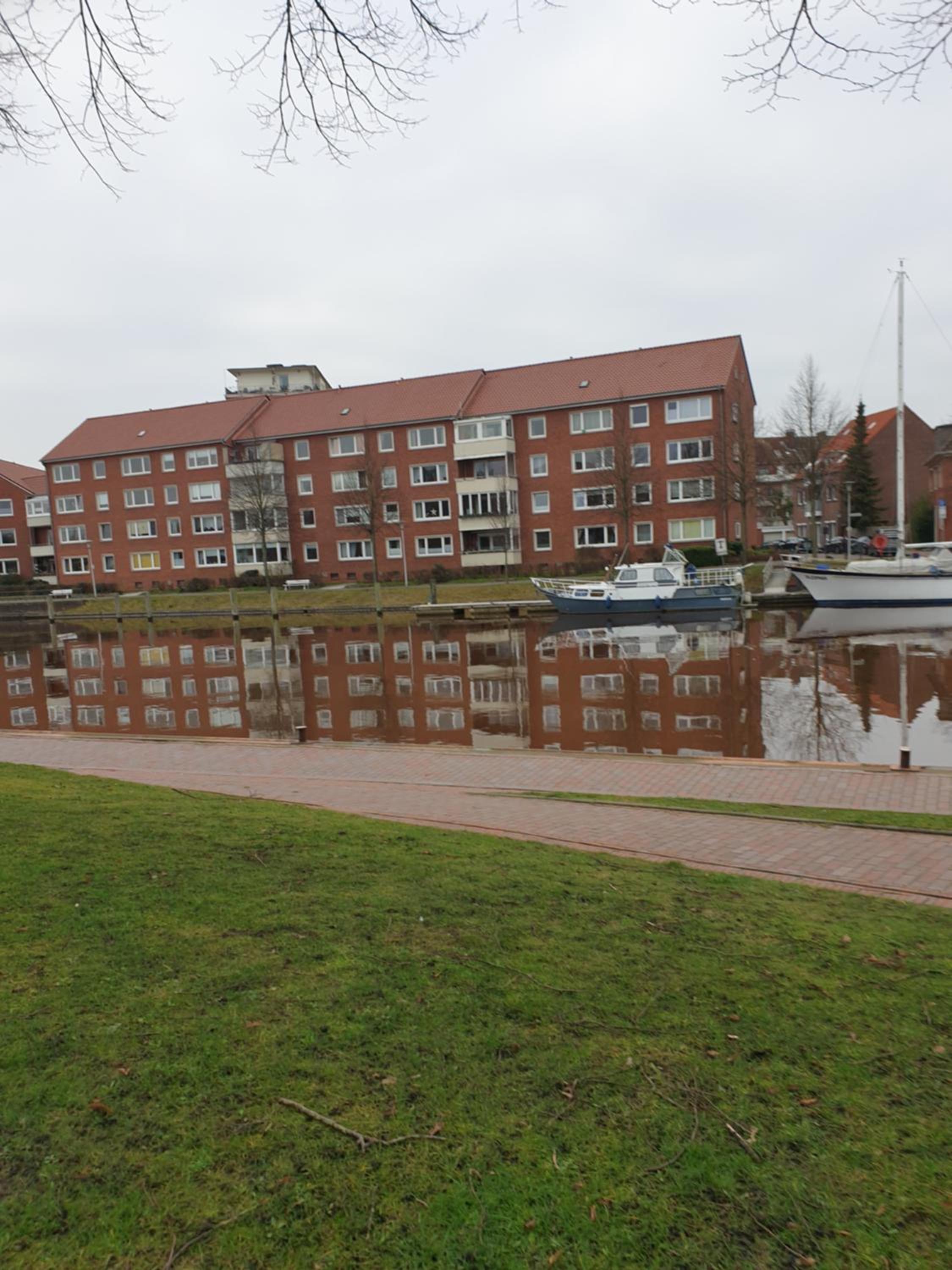 Maje Am alten Binnenhafen