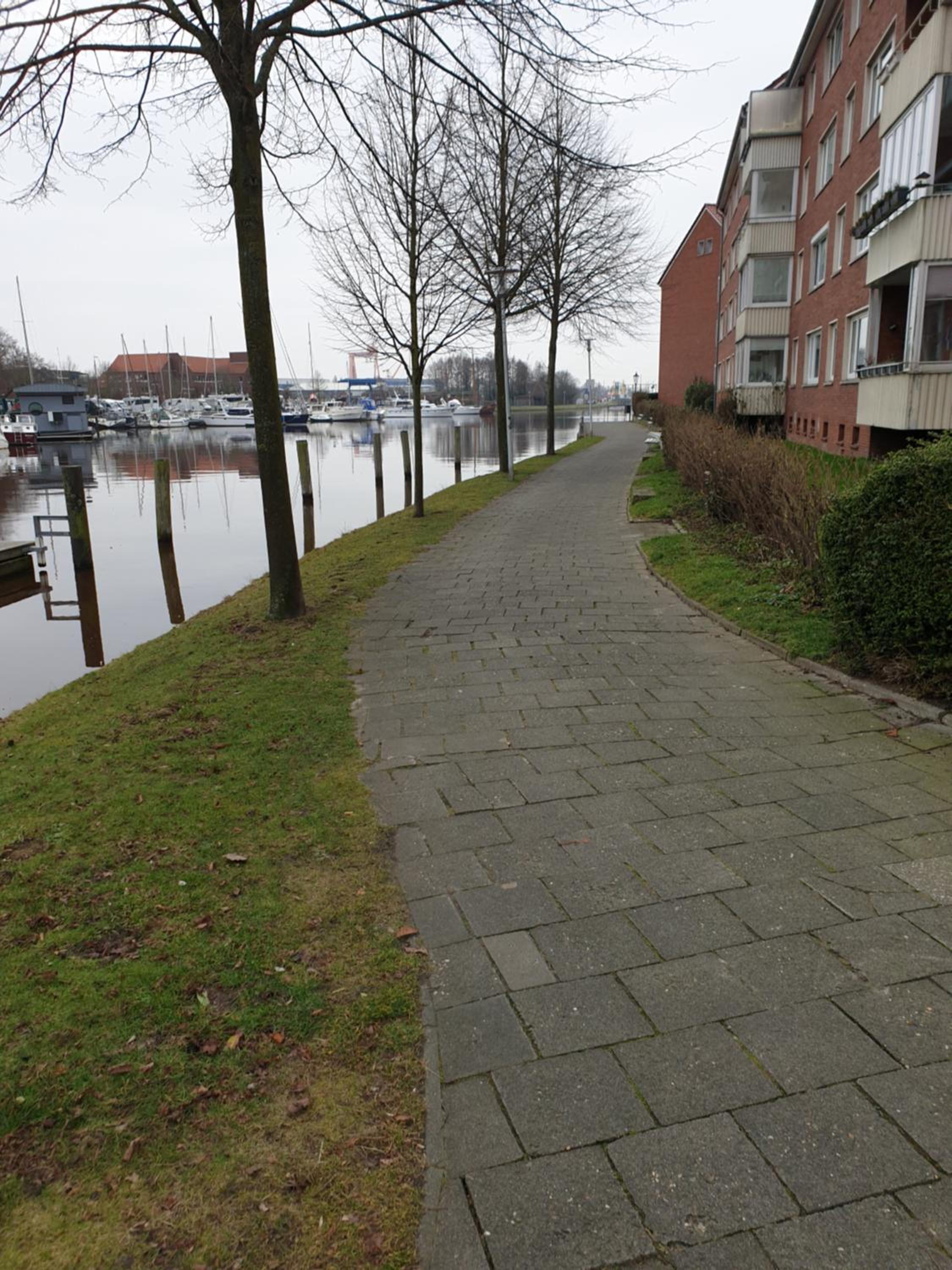 Maje Am alten Binnenhafen