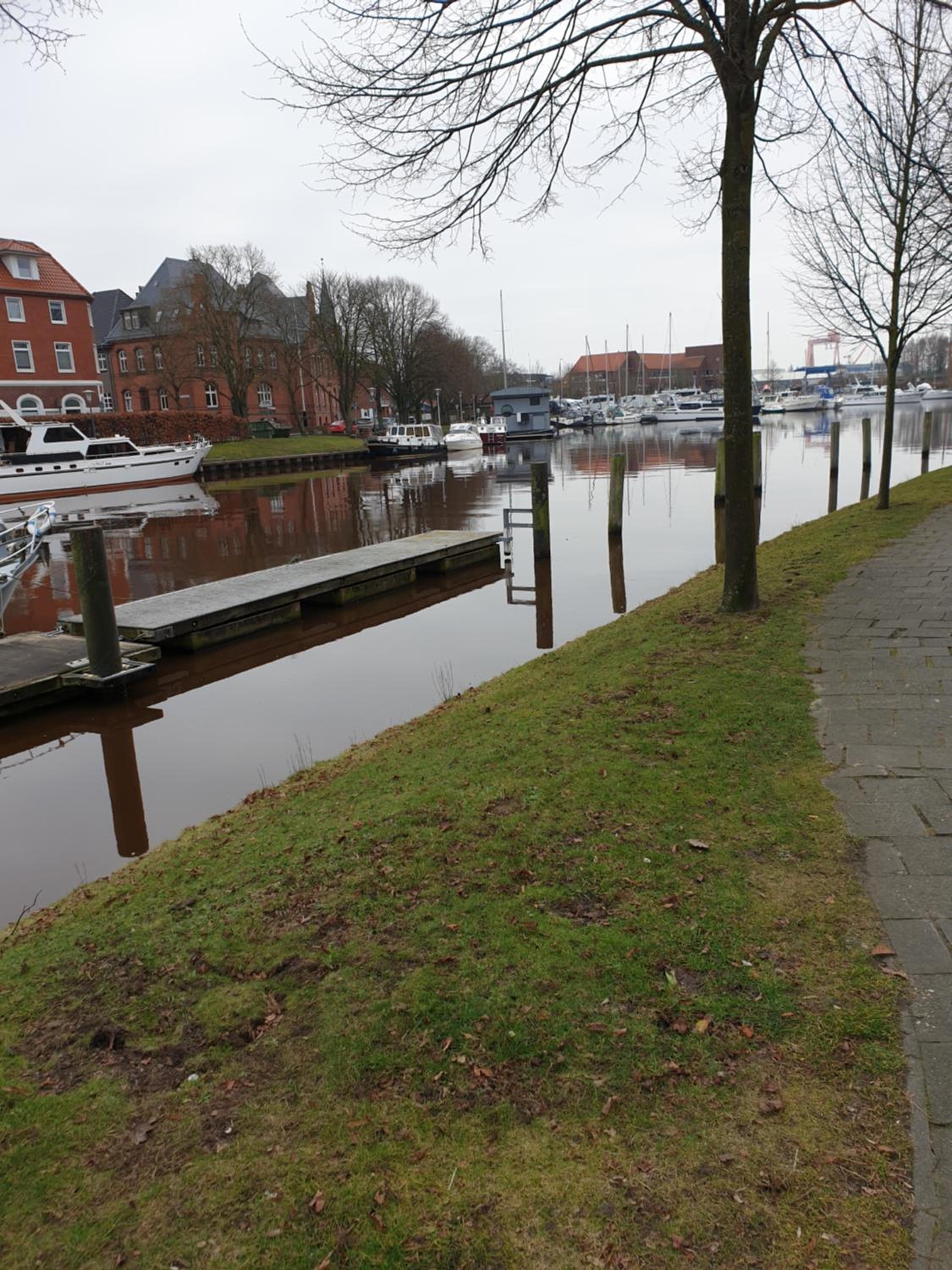 Maje Am alten Binnenhafen
