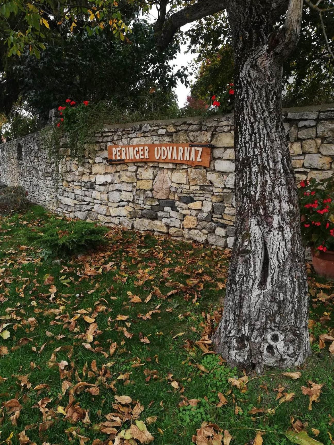 Péringer Udvarház