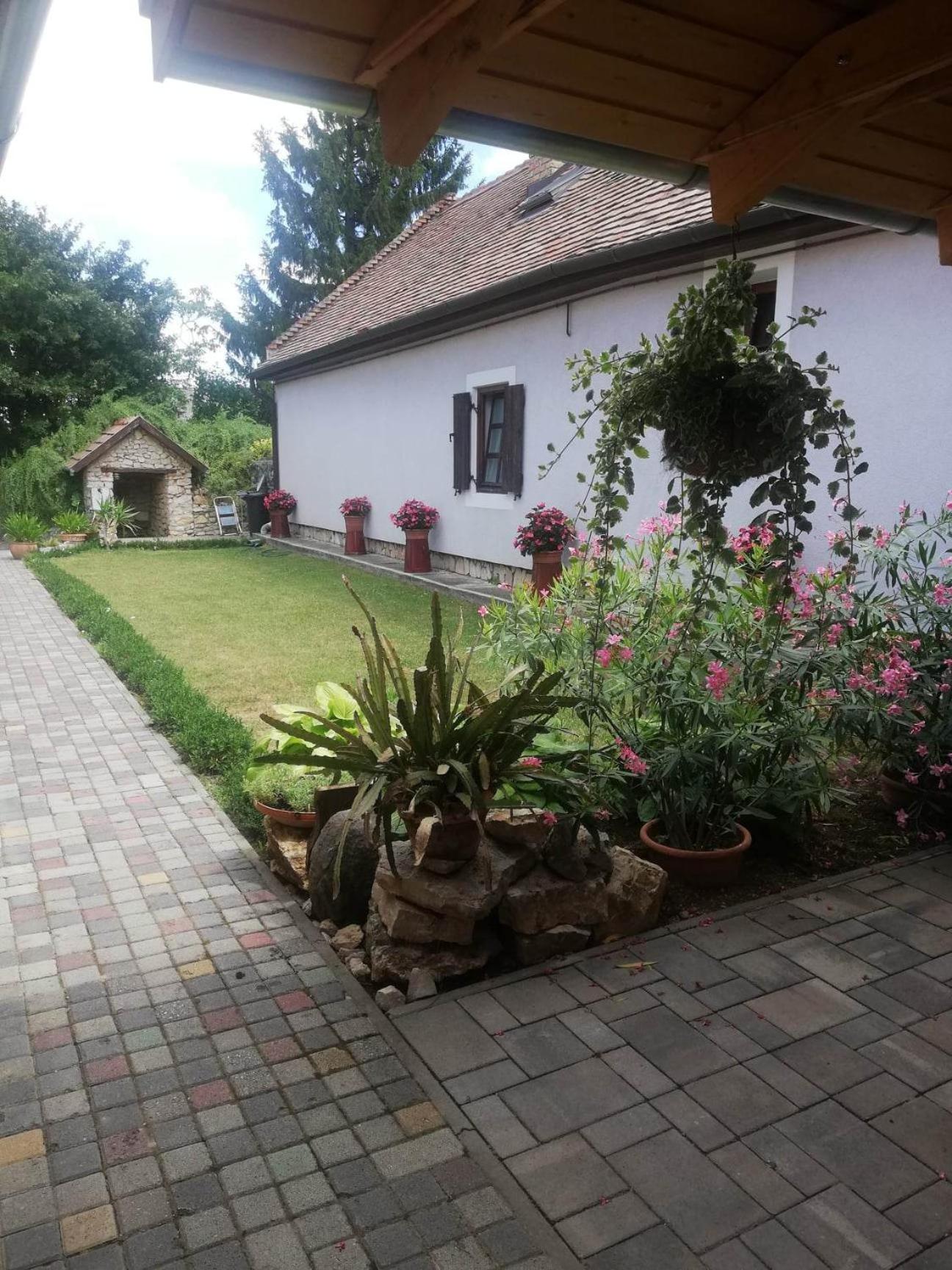 Péringer Udvarház