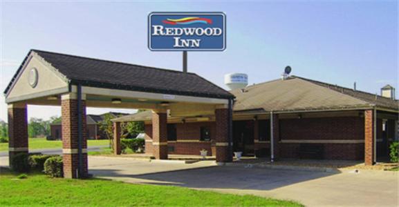 Redwood Inn - White Hall - Property Image 11