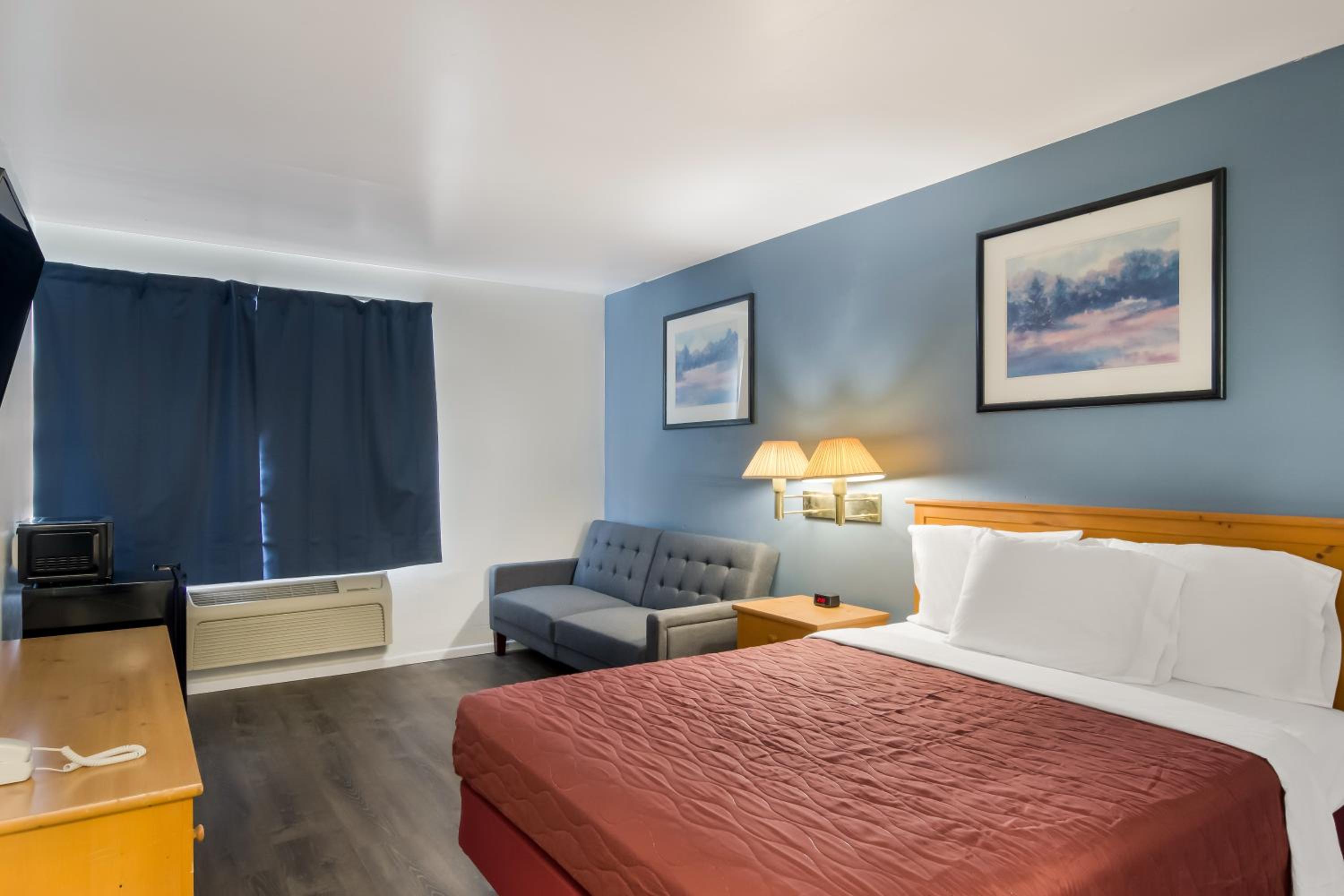 Rodeway Inn & Suites Sidney Historic Downtown I-80