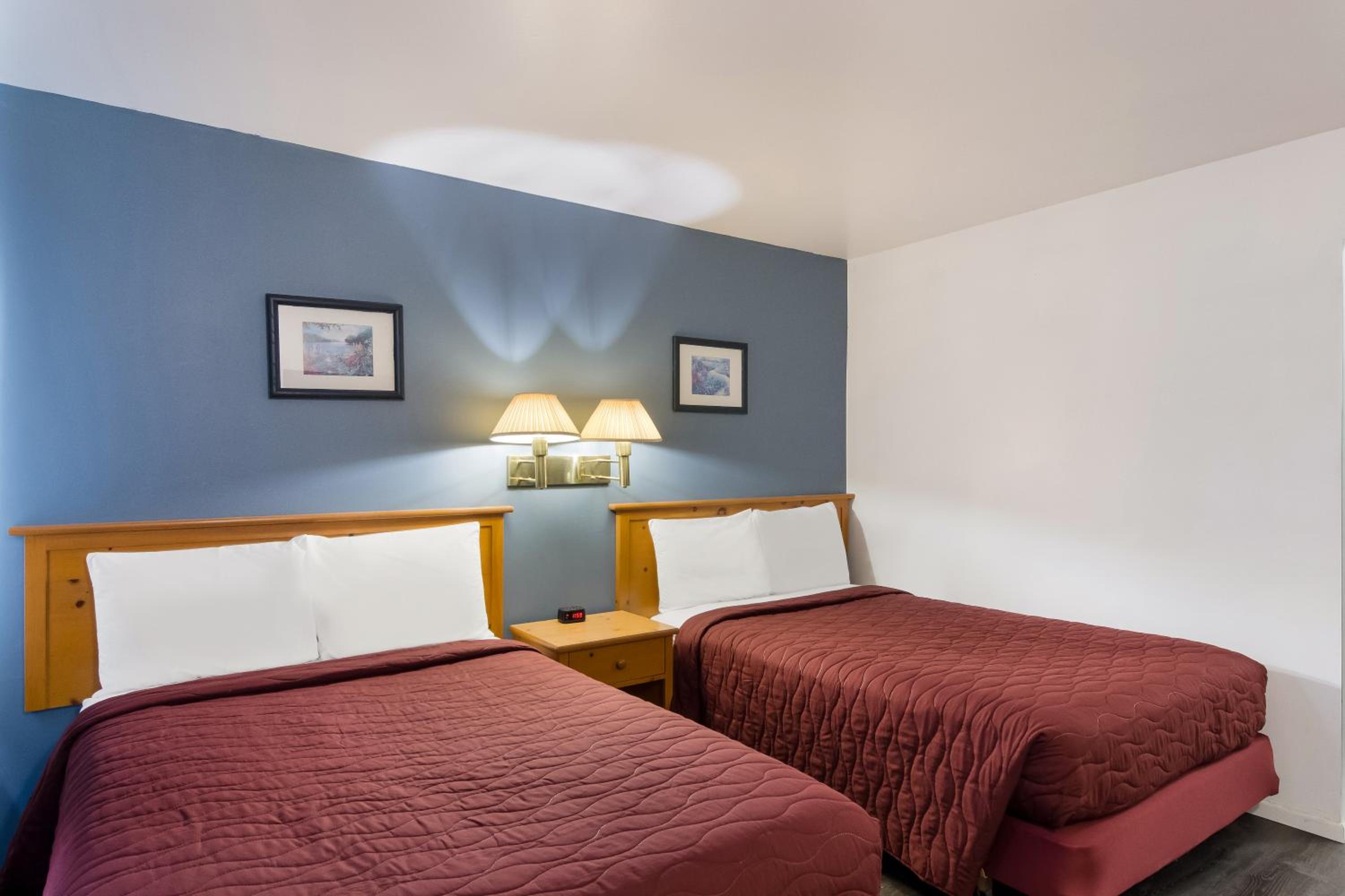 Rodeway Inn & Suites Sidney Historic Downtown I-80
