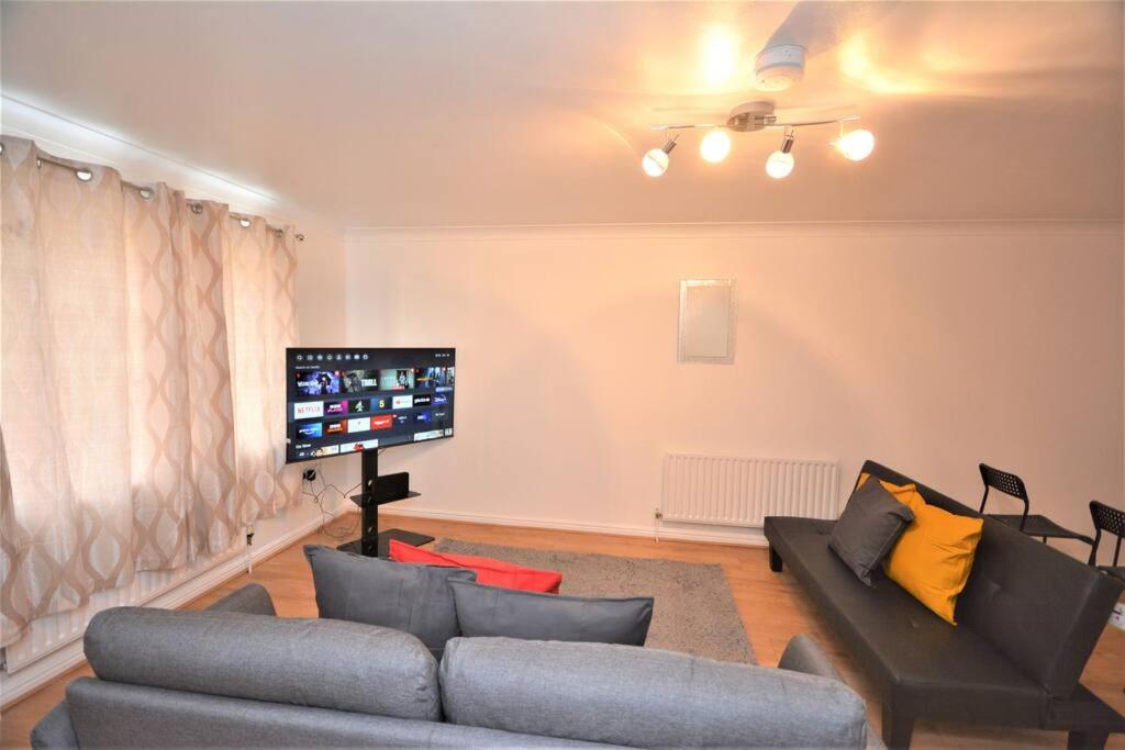 Spacious Two-Bedroom Apartment