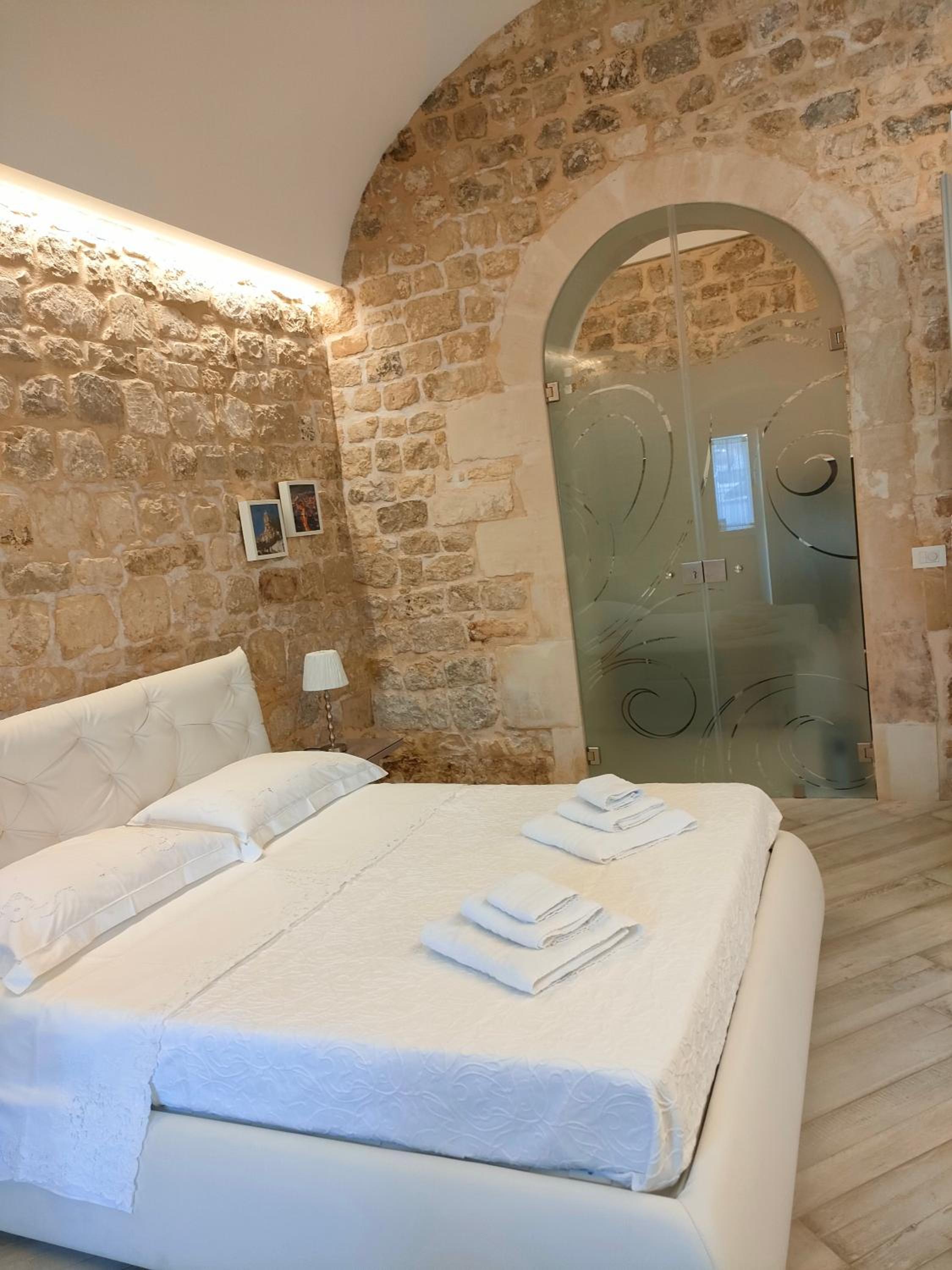 Modica Charme en Modica — hotel room
