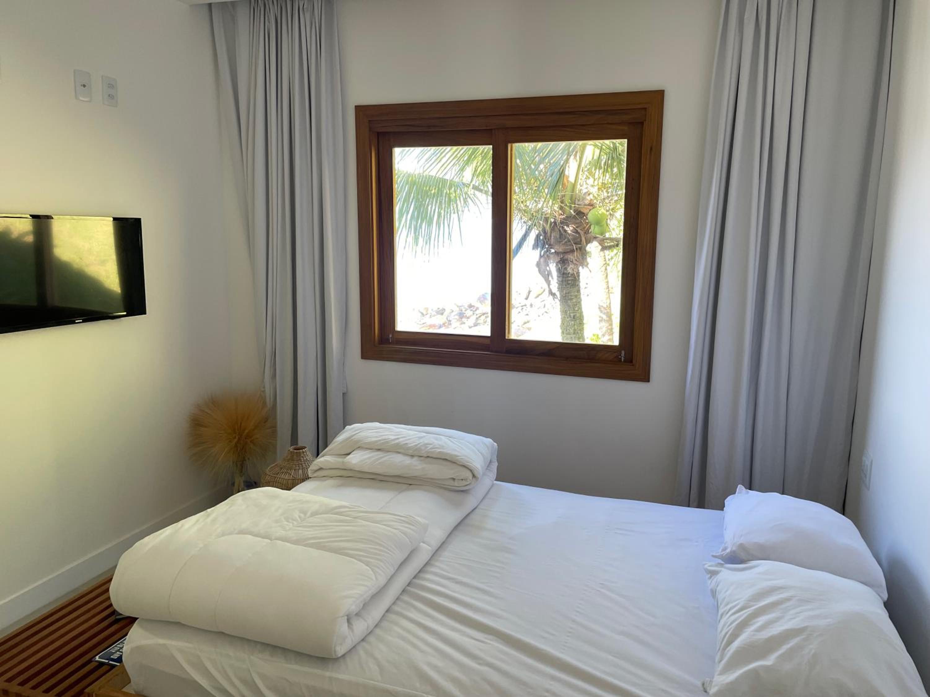 Casa com praia particular no condomínio Portobello