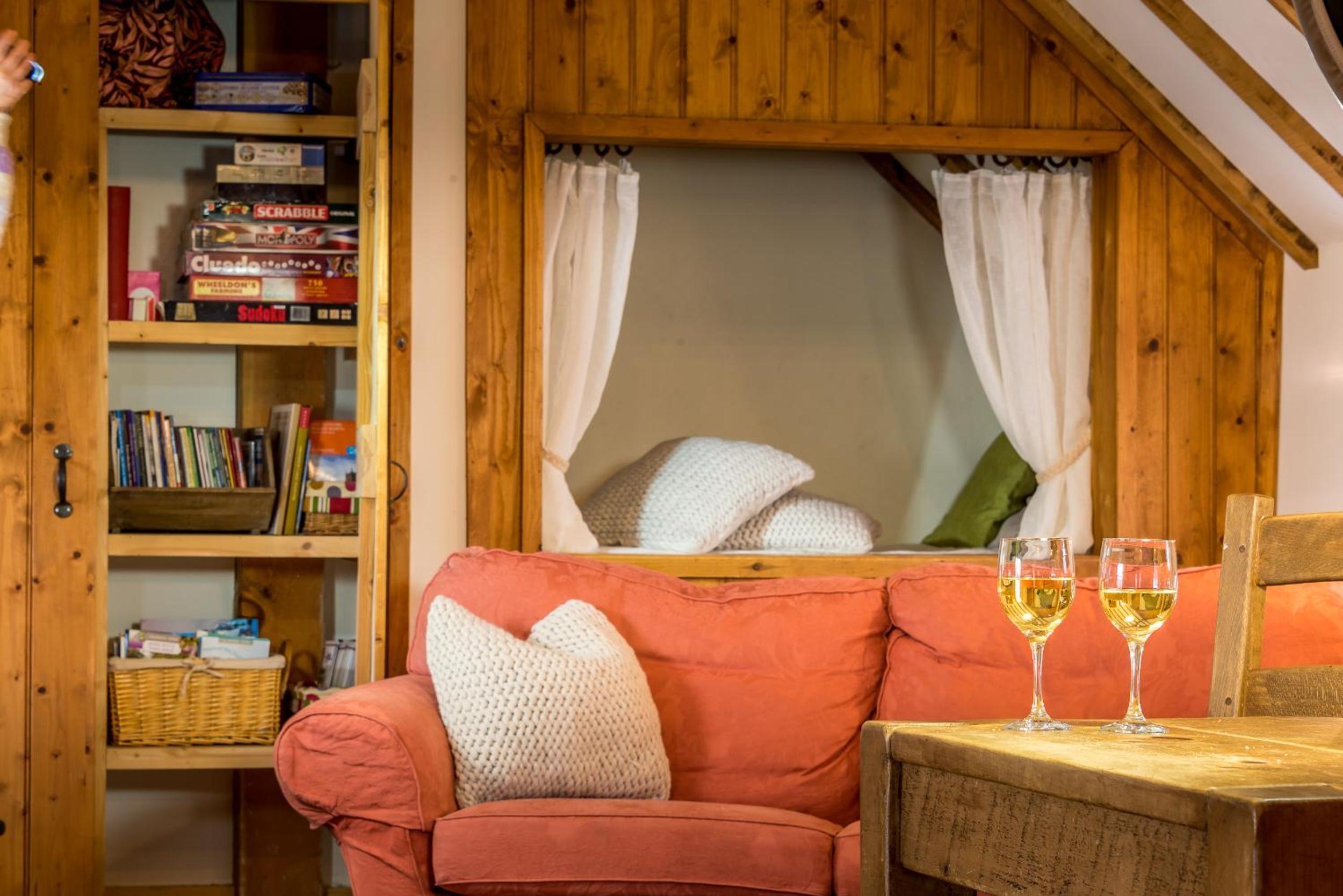 Manor House Stables, Martin - lovely warm cosy accommodation near Woodhall Spa view 2