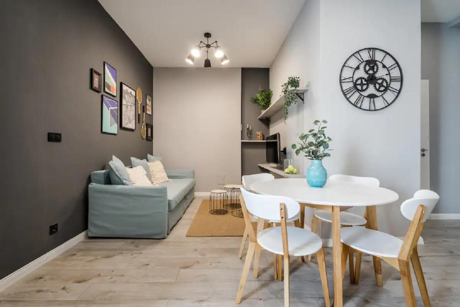 Trendy Design Apartment- 1 BR- AC