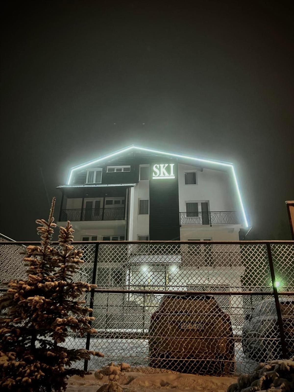 Apartments and Rooms Ski