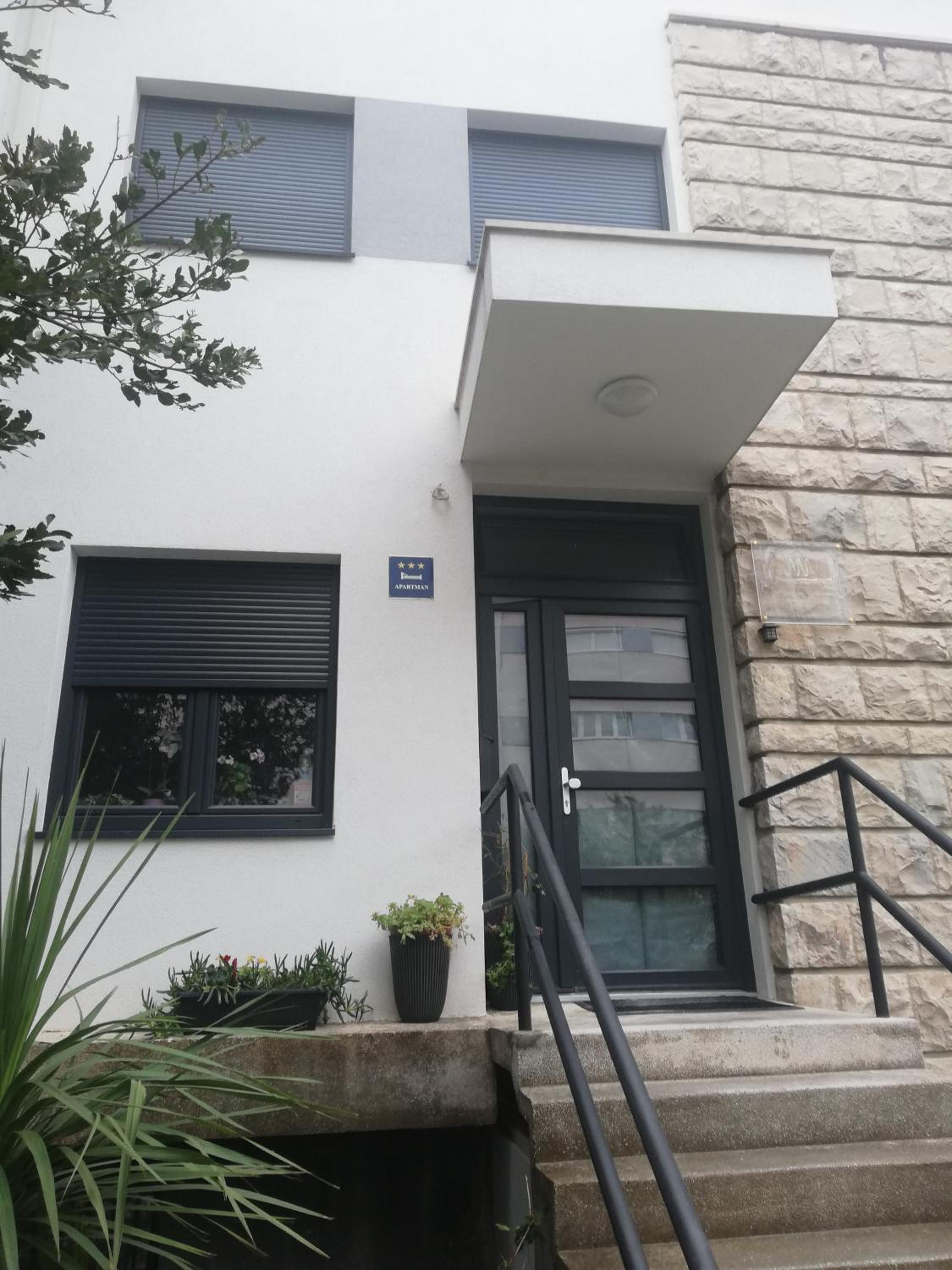 Laurus Makarska Accommodation