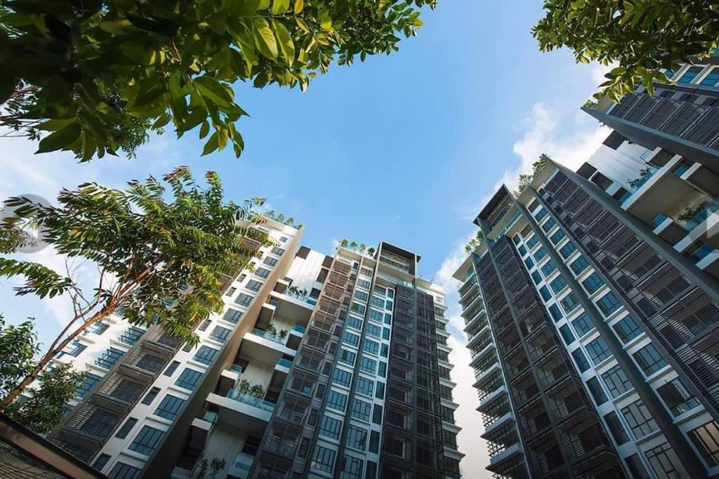 Selayang 18 Residences (100mbps Wifi & Netflix)