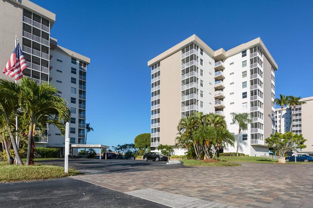 Estero Beach Tennis 1204A