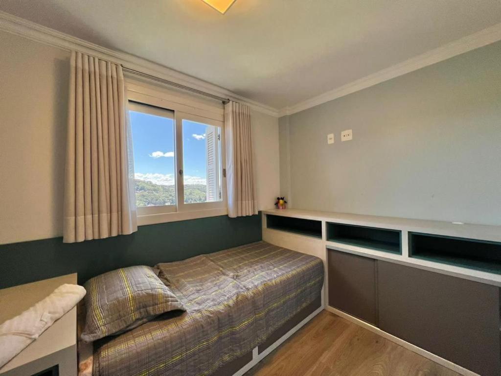 Apartamento Luxo 3 quartos Gramado próximo ao centro locação de temporada