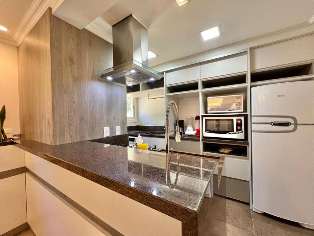 Apartamento Luxo 3 quartos Gramado próximo ao centro locação de temporada