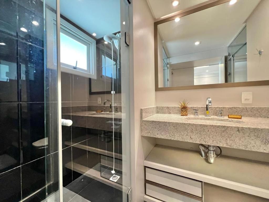 Apartamento Luxo 3 quartos Gramado próximo ao centro locação de temporada