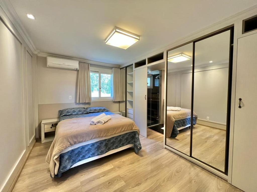 Apartamento Luxo 3 quartos Gramado próximo ao centro locação de temporada