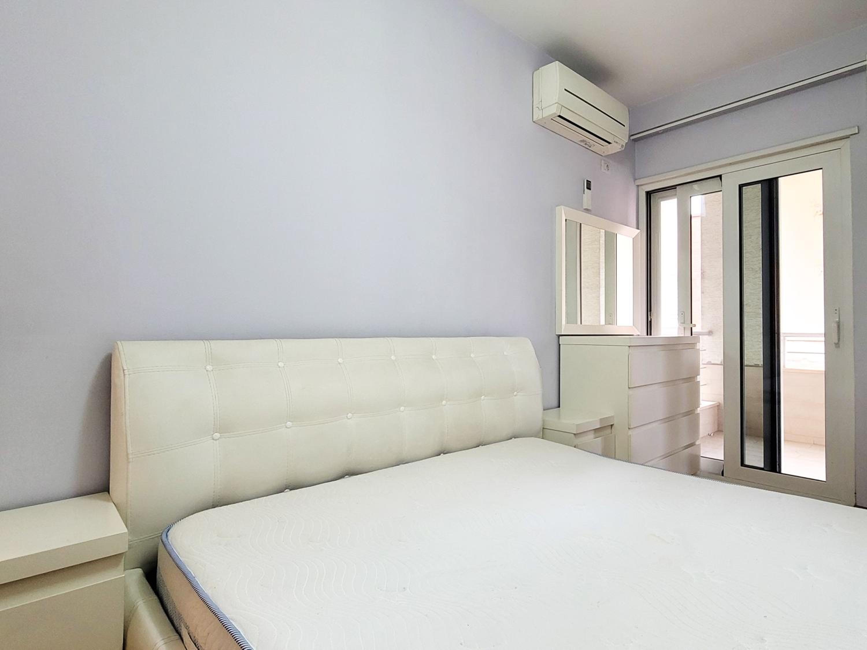 Modern 1BR Skyline City View - Central Tirana