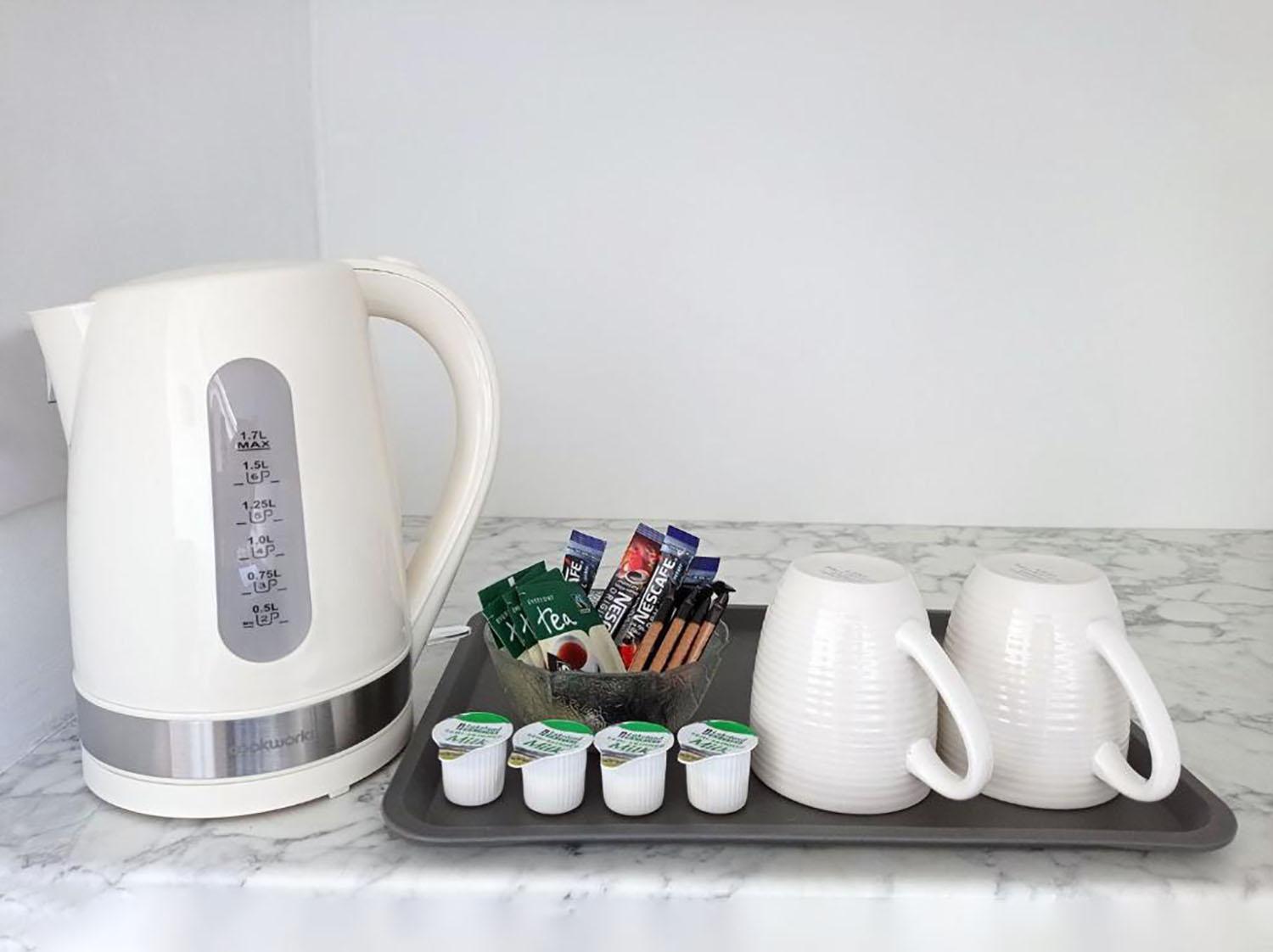 Oxford Vacations - The Yew Studio - Self contained one bed studio flat with parking - Property Image 10