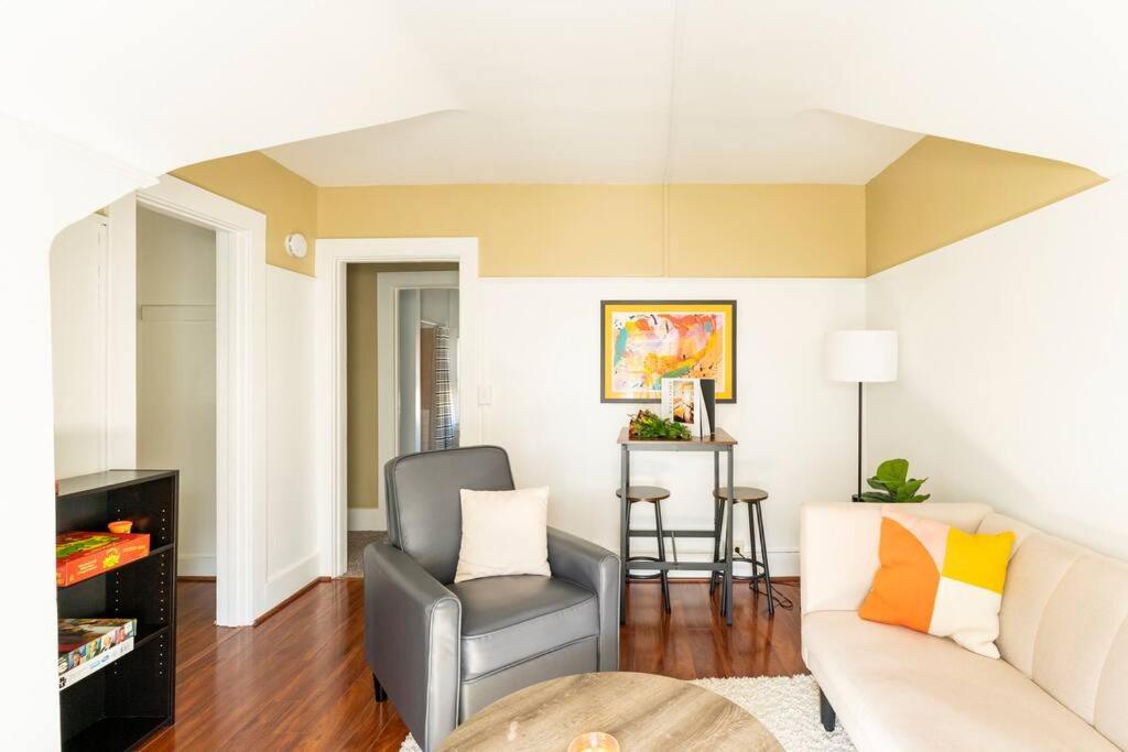 Hotel Artist retreat near all Rochester sites - Image 1