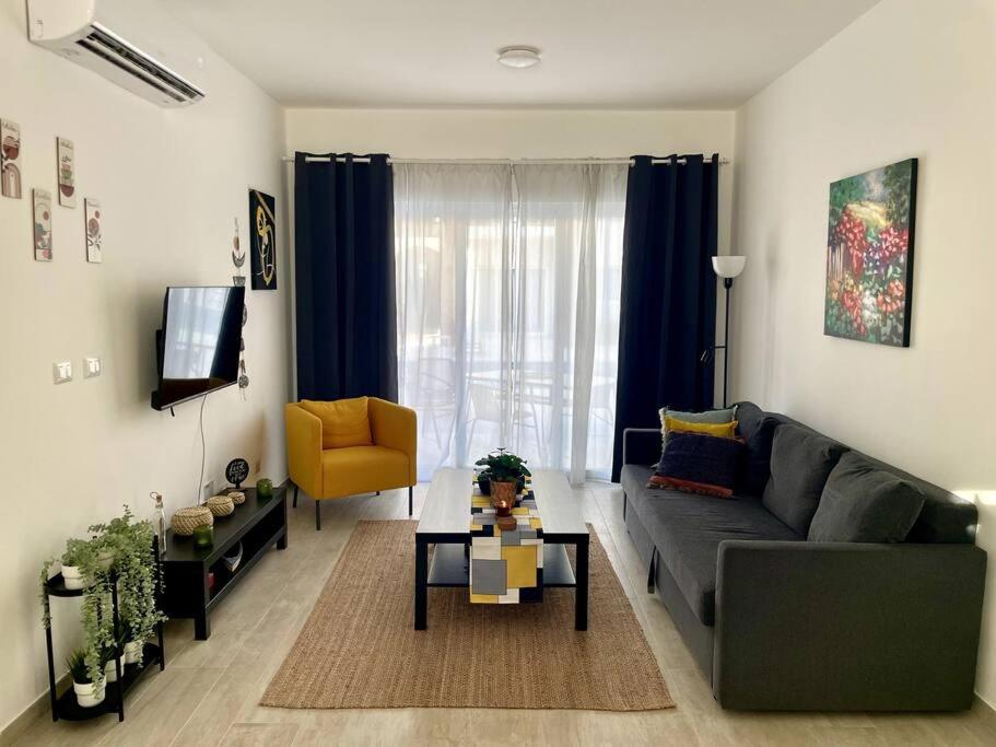 Spacious 1 Bedroom Apartment Near The Beach view 4