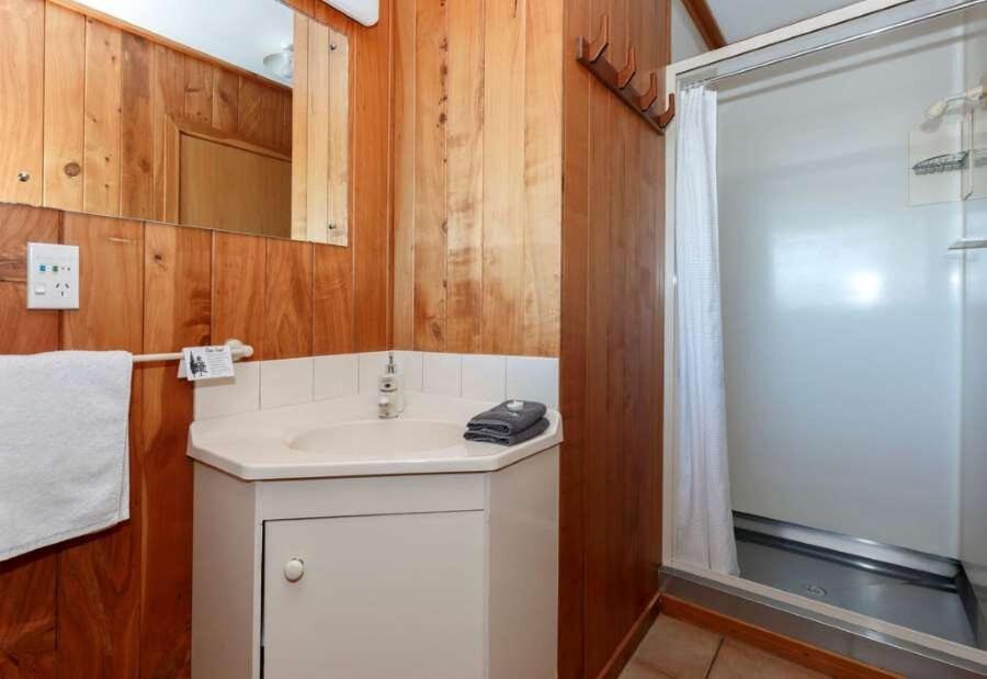 Unit 9 Kaiteri Apartments and Holiday Homes view 3