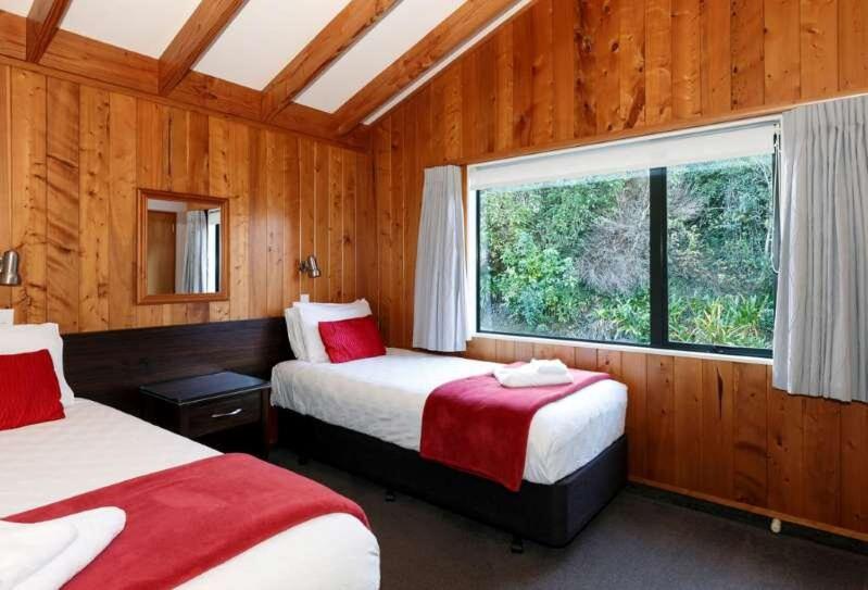Unit 10 Kaiteri Apartments and Holiday Homes view 3