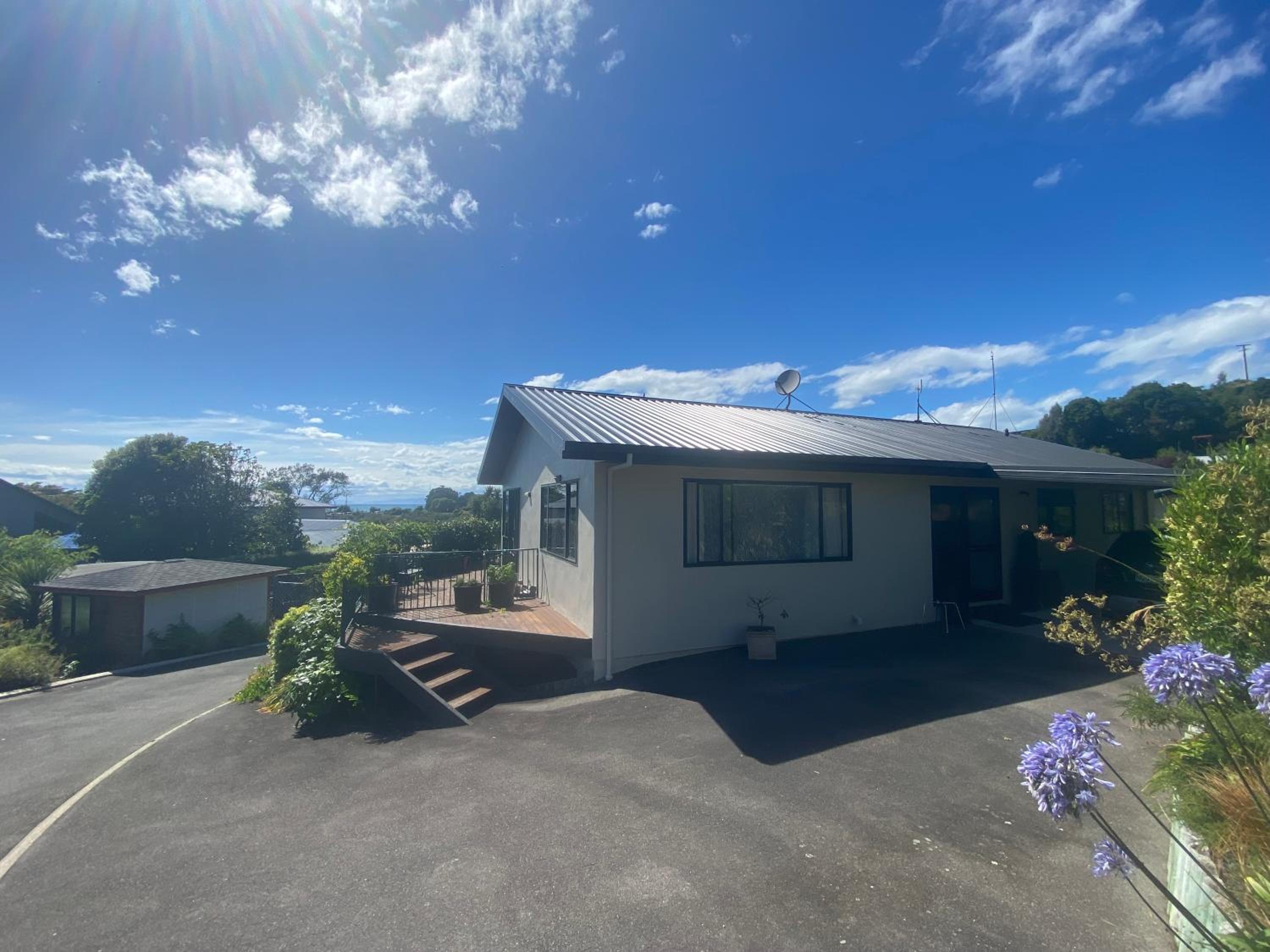 Unit 12 Kaiteri Apartments and Holiday Homes view 5