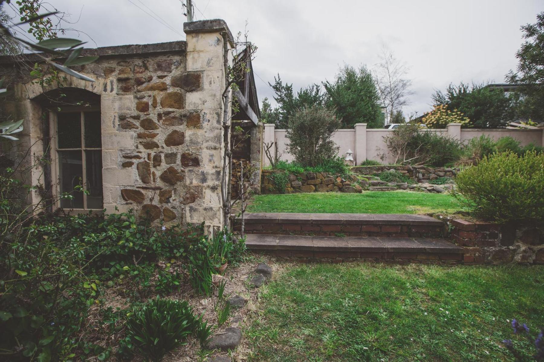 Abbey on Main - Unique heritage listed property overlooking the Huon River view 4