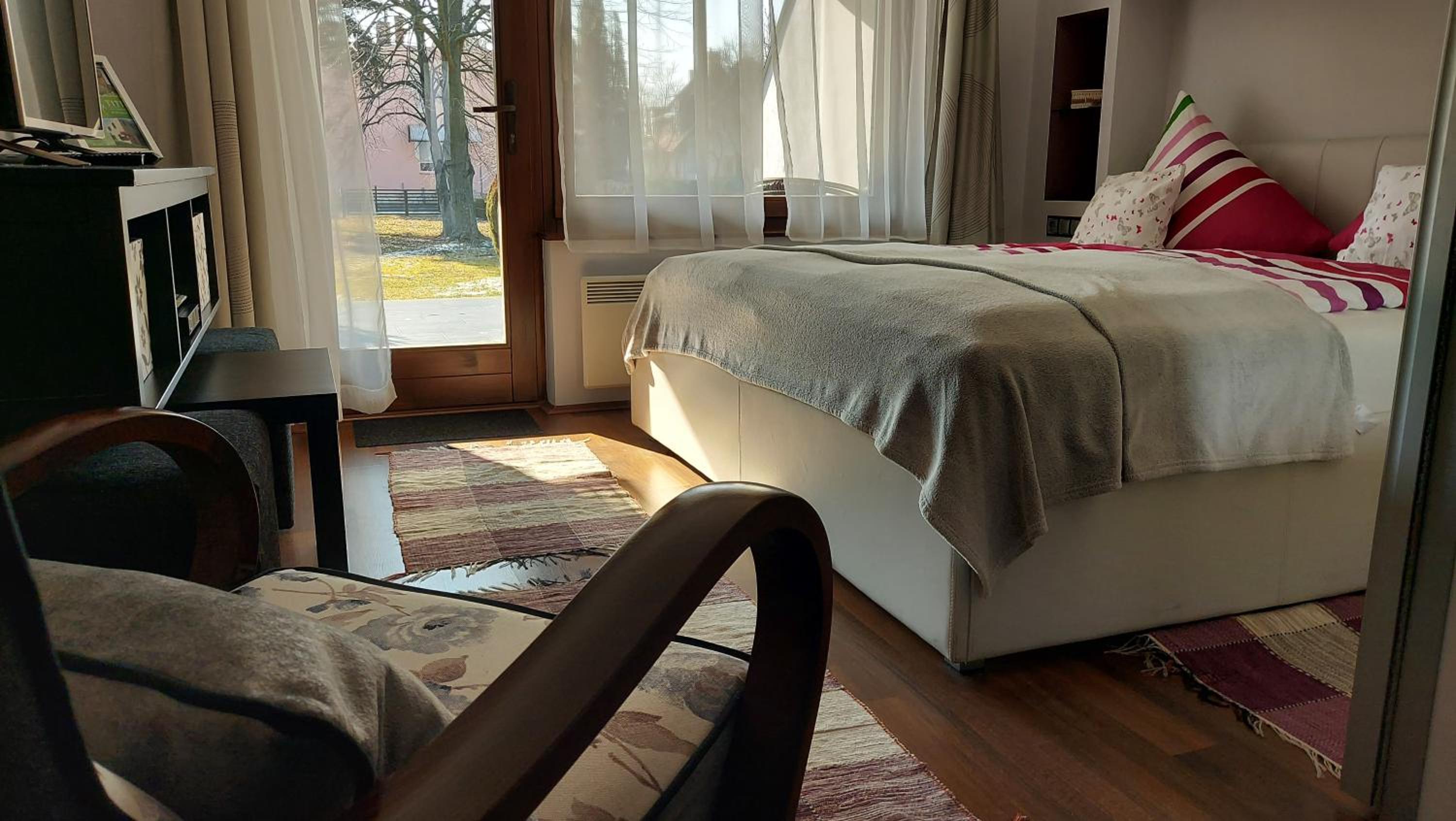 Titi Classic & Trendy Apartman view 3