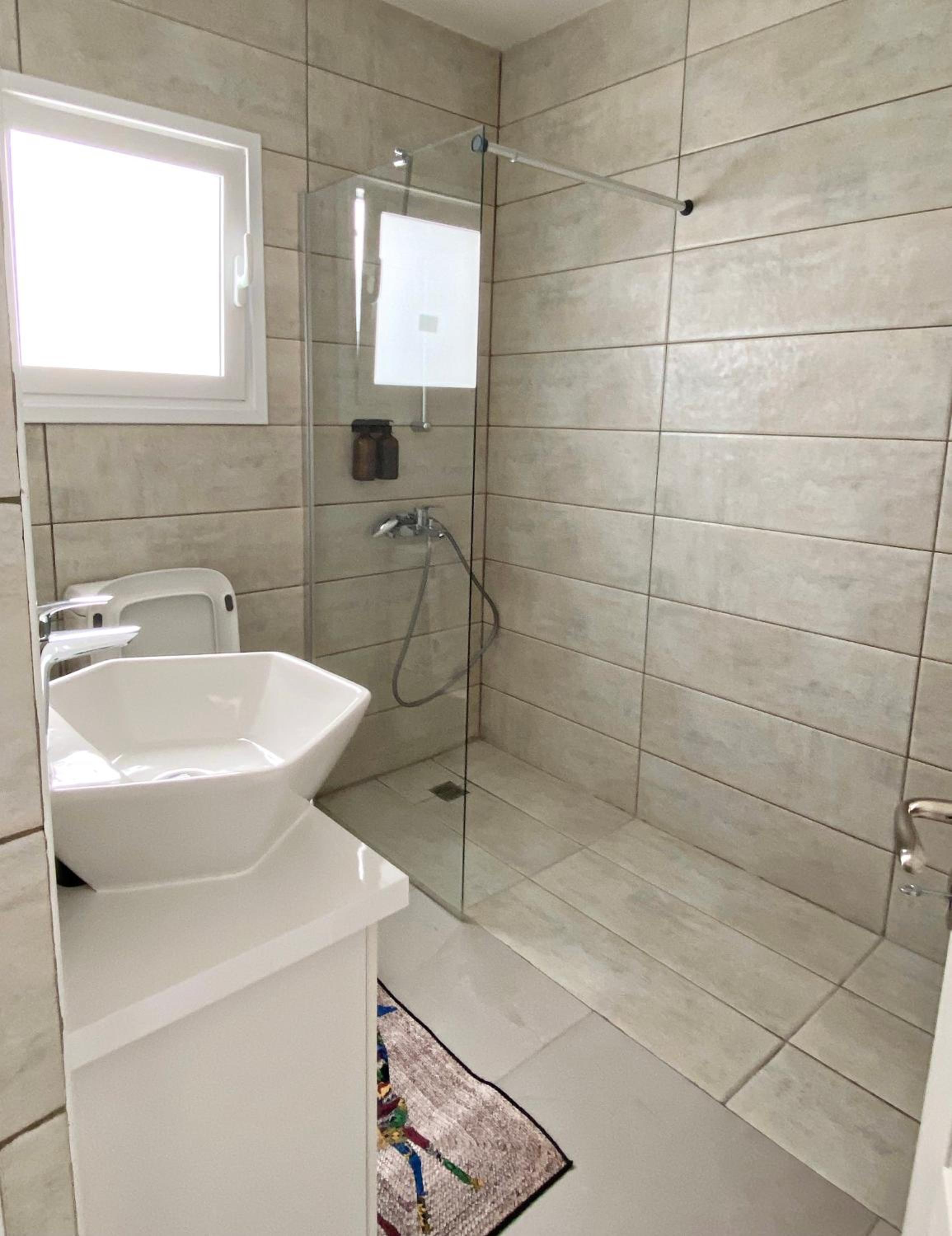 Peaceful 2 bedroom Flat