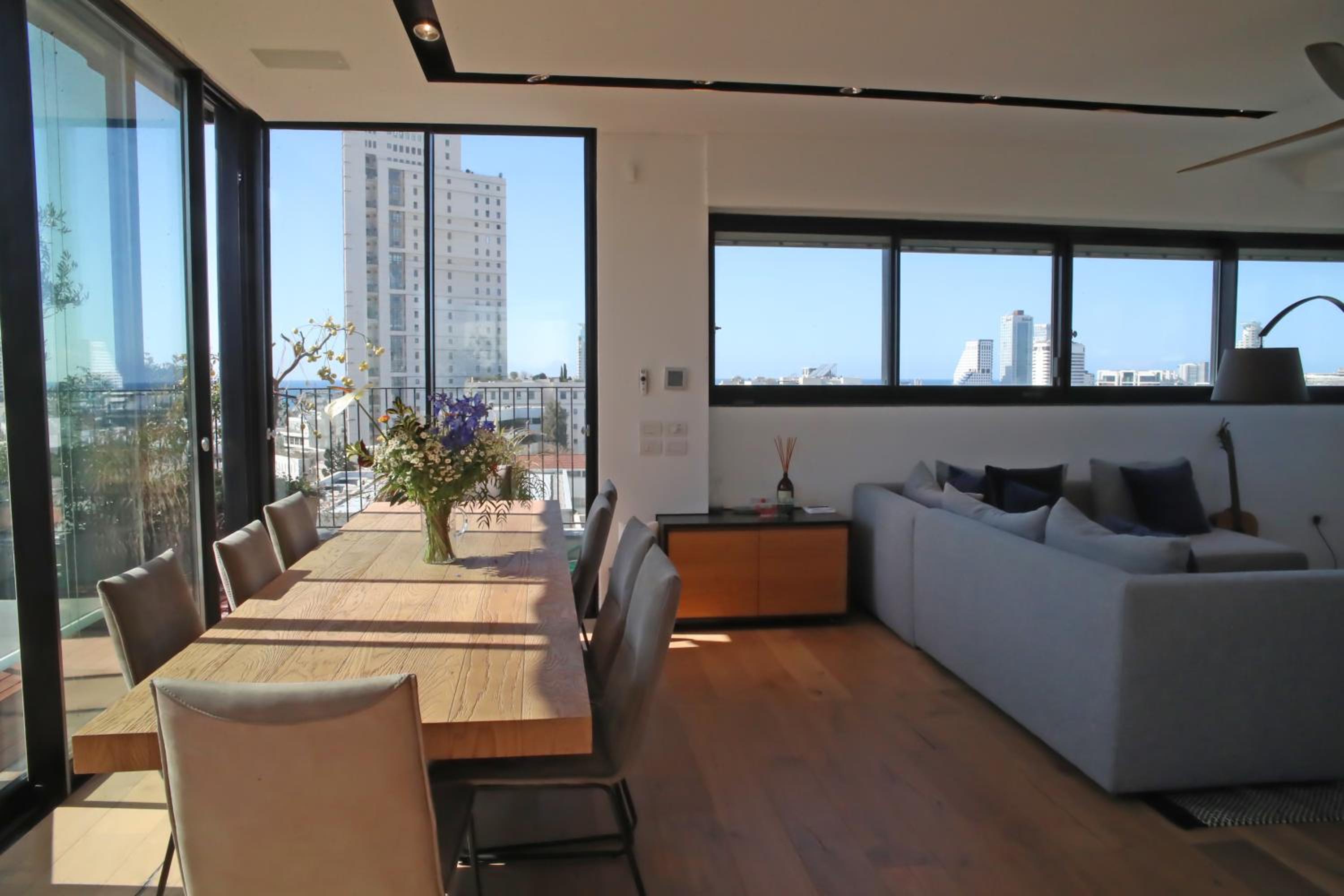 4BDR - Stunning & Magnificent Duplex Penthouse TLV view 2
