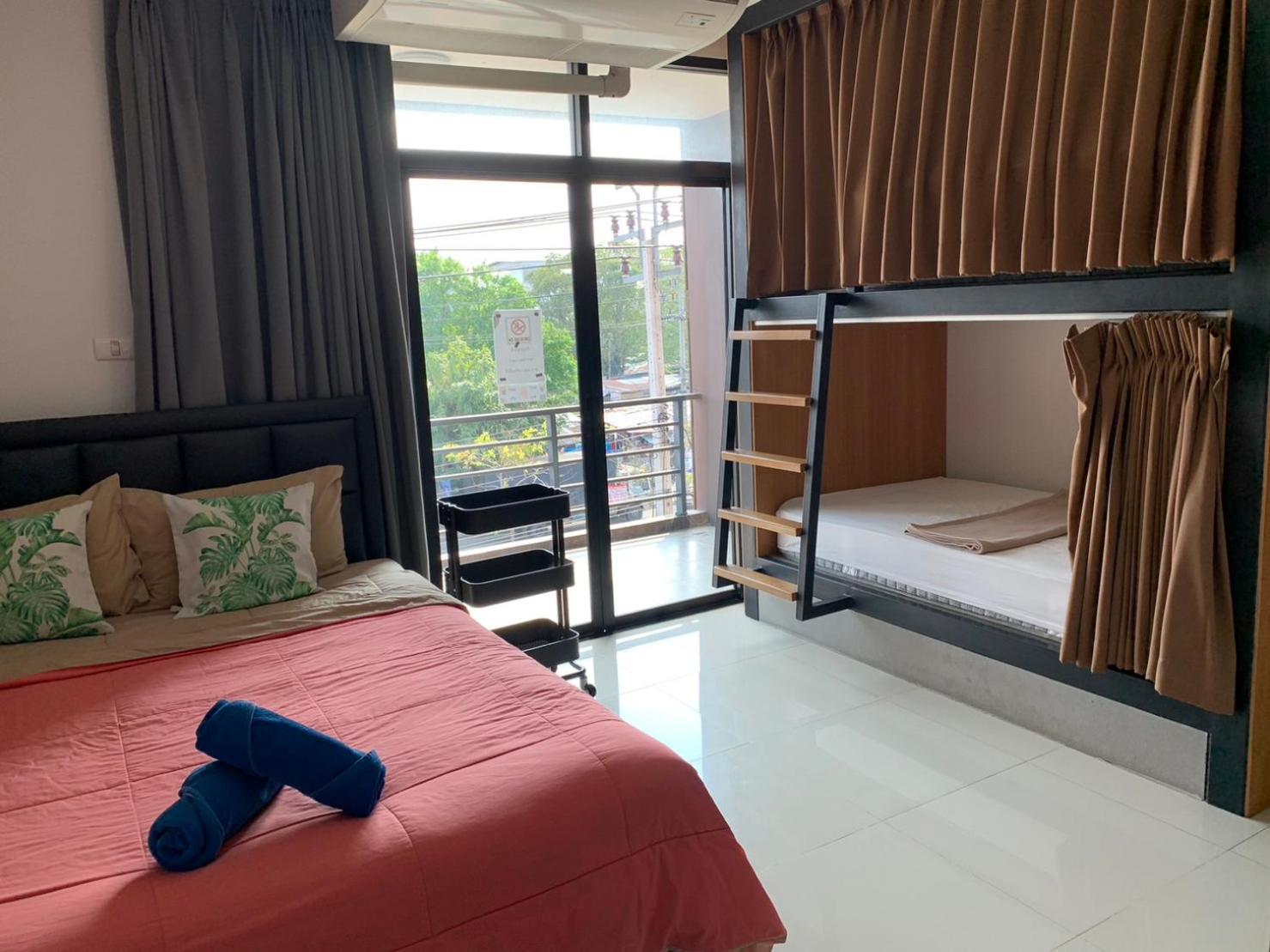 HOMEY-Sleepy Don Mueang Airport Hostel