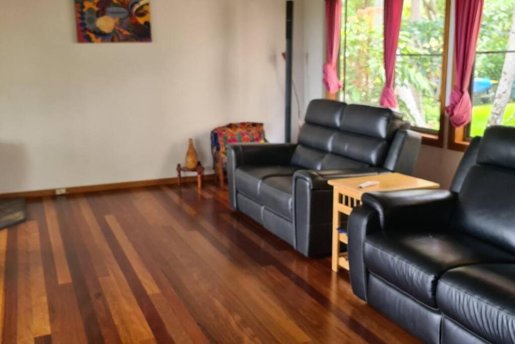Sanctuary in Luscious Green Hills of Coorabell