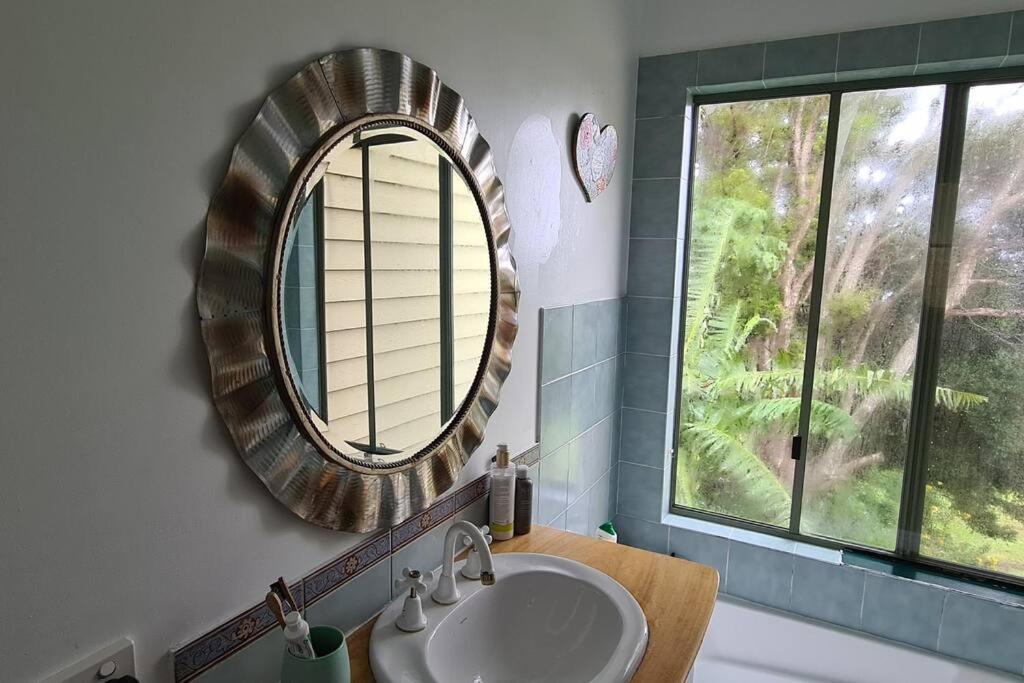 Sanctuary in Luscious Green Hills of Coorabell