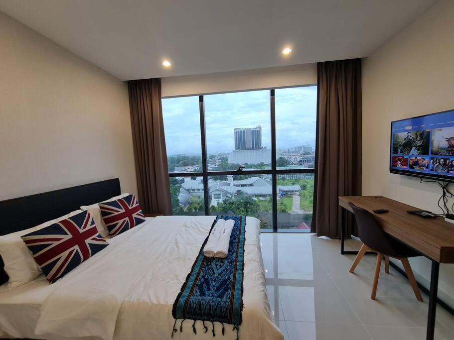 Kozi Square 2paxs Studio Mountain View with Pool 5C - main view