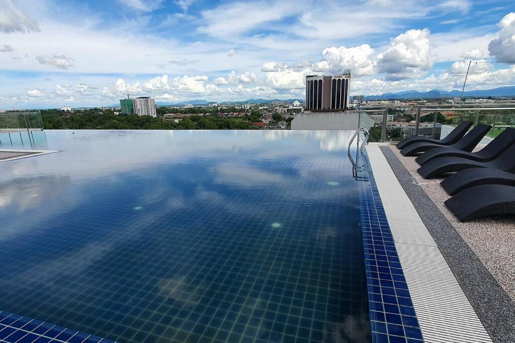 Kozi Square 2paxs Studio Mountain View with Pool 5D photo 2