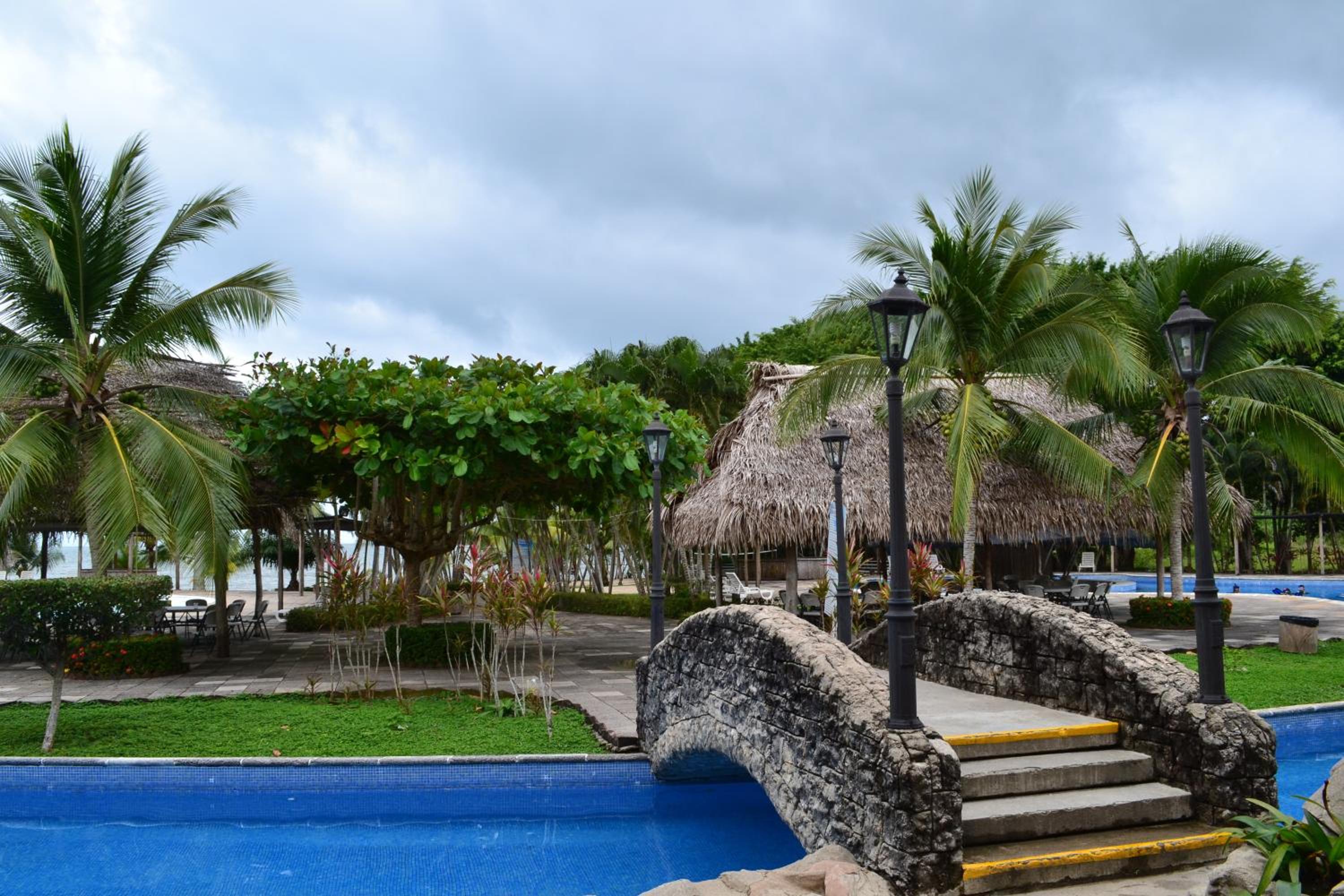 Amatique Bay Hotel