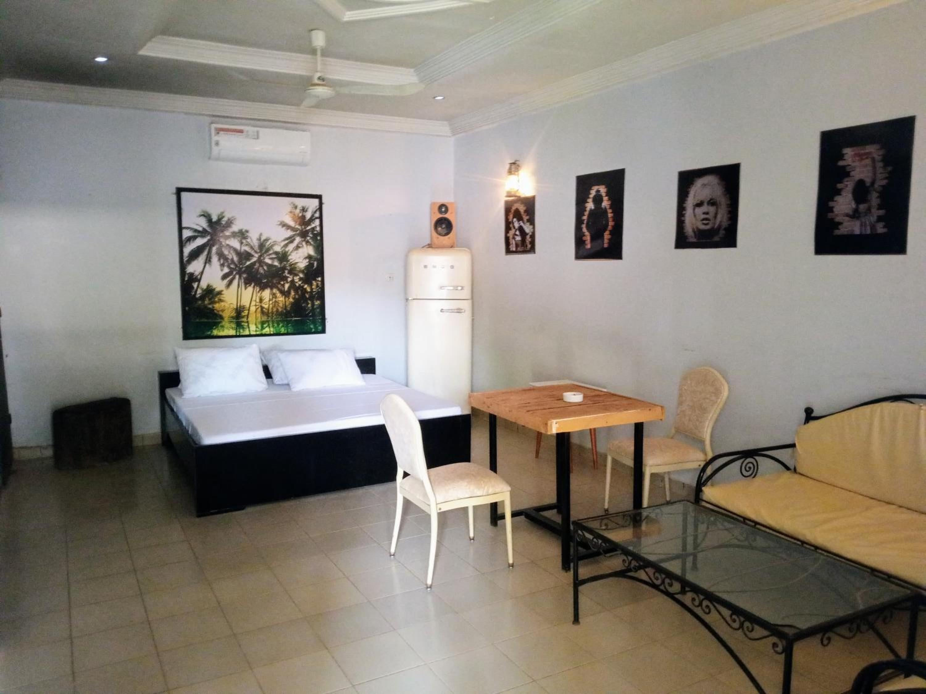La CASA - Guesthouse