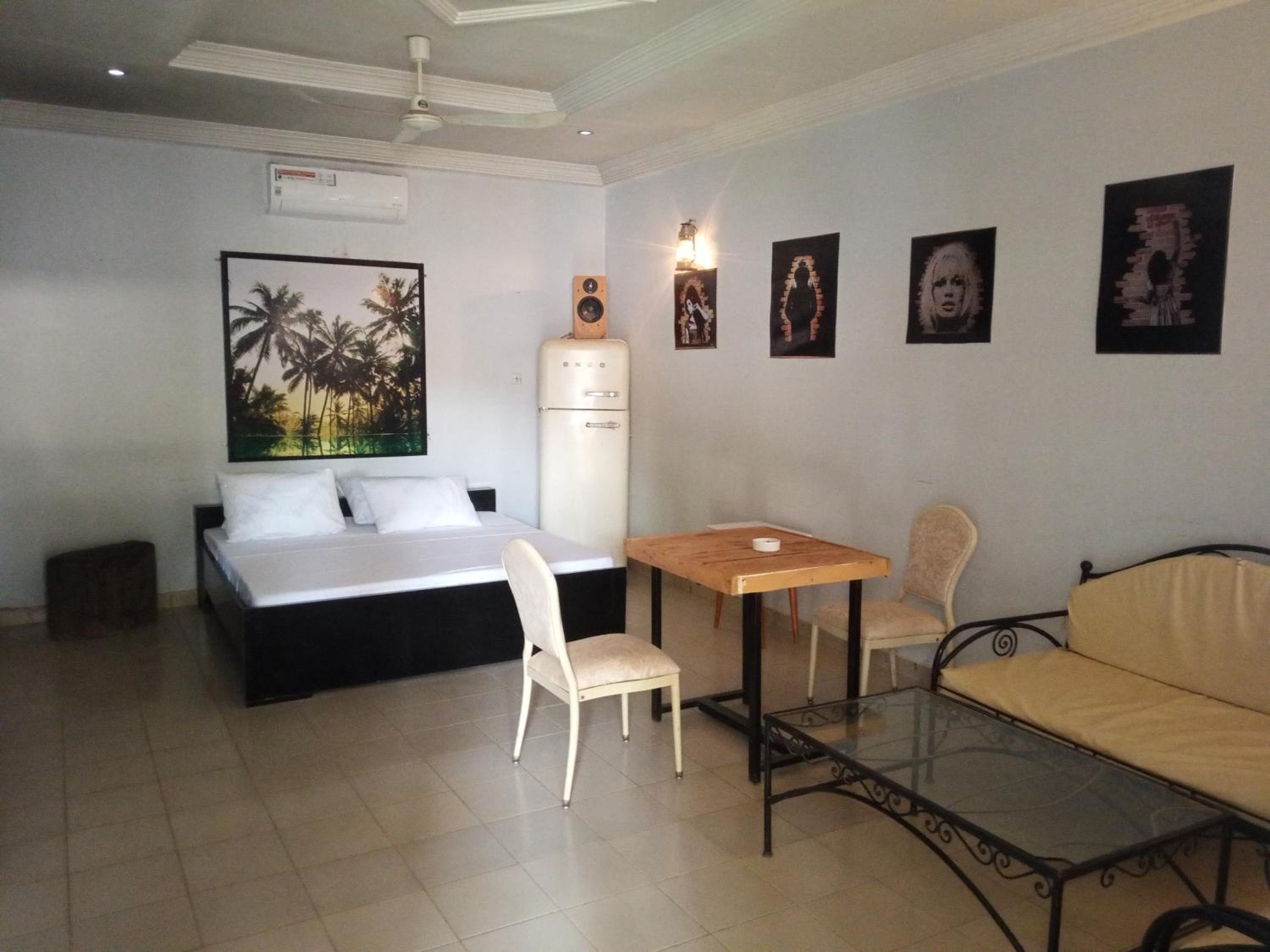 La CASA - Guesthouse