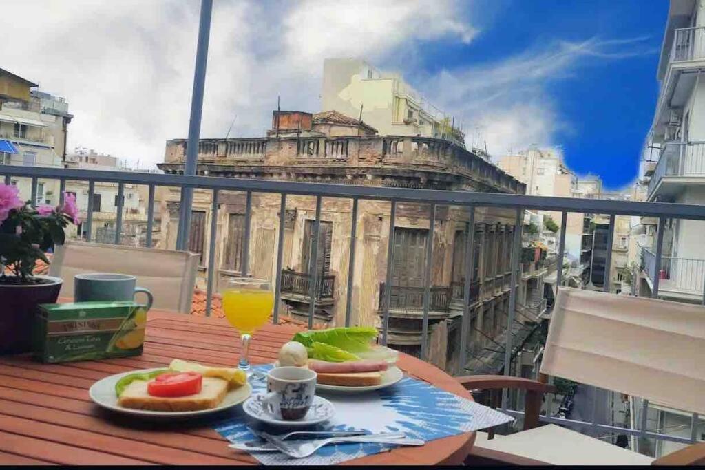 2BDR Boutique Full Apt in Plaka (BIG BALCONY)
